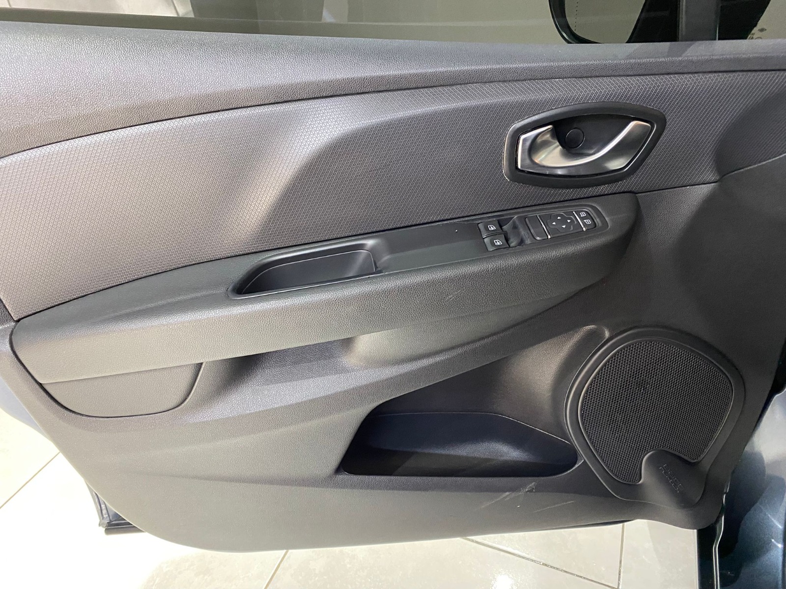 2018 Benzin Manuel Renault Clio Gri Gürel Tasarım Aksesuar Otomotiv San. Tic. Ltd. Şti.