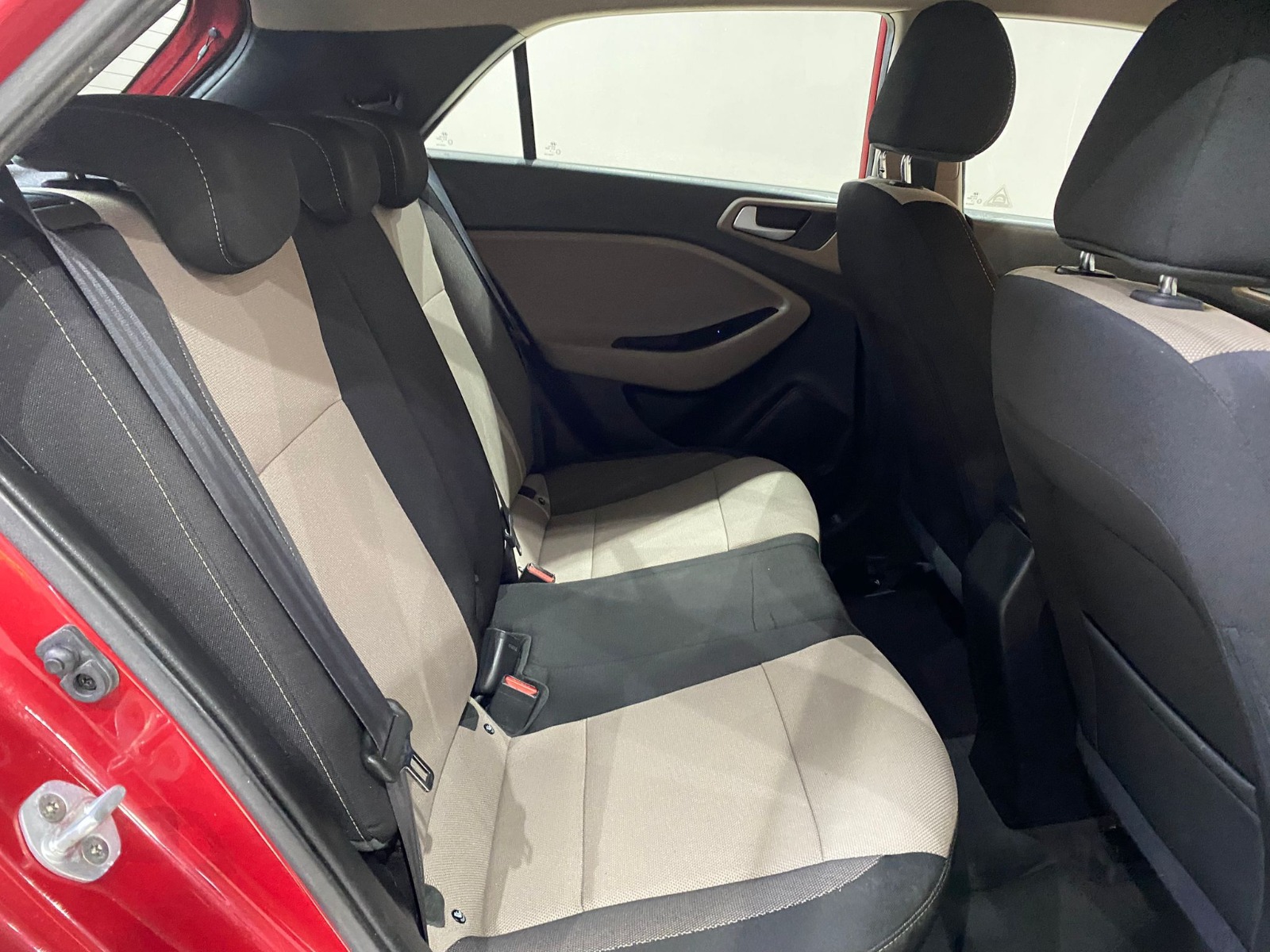 2016 Benzin Manuel Hyundai i20 Kırmızı Gürel Tasarım Aksesuar Otomotiv San. Tic. Ltd. Şti.