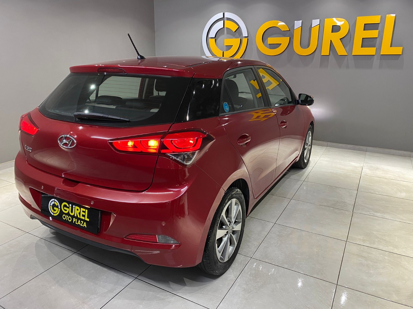 2016 Benzin Manuel Hyundai i20 Kırmızı Gürel Tasarım Aksesuar Otomotiv San. Tic. Ltd. Şti.