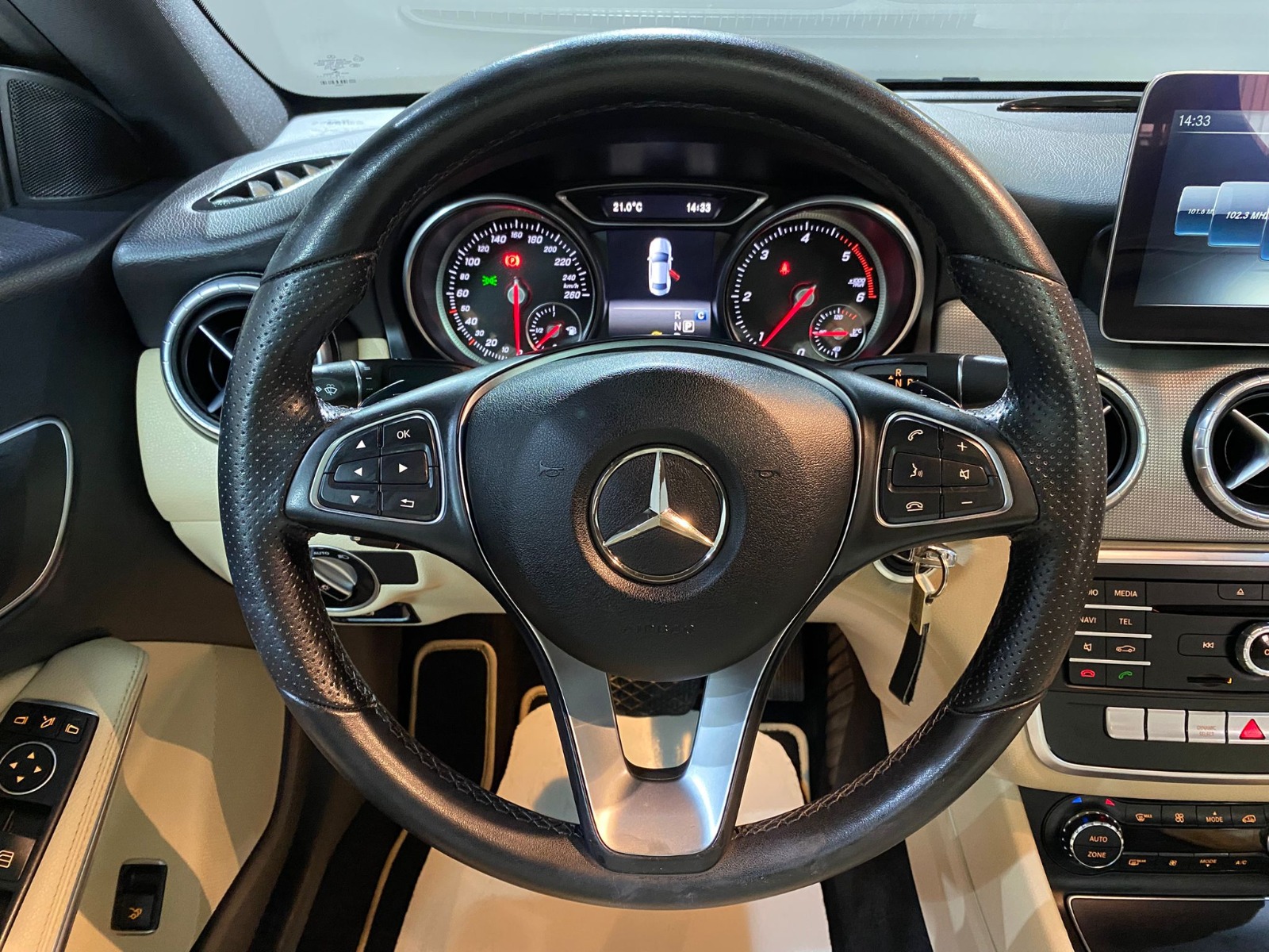 2016 Dizel Otomatik Mercedes-Benz CLA Beyaz Gürel Tasarım Aksesuar Otomotiv San. Tic. Ltd. Şti.