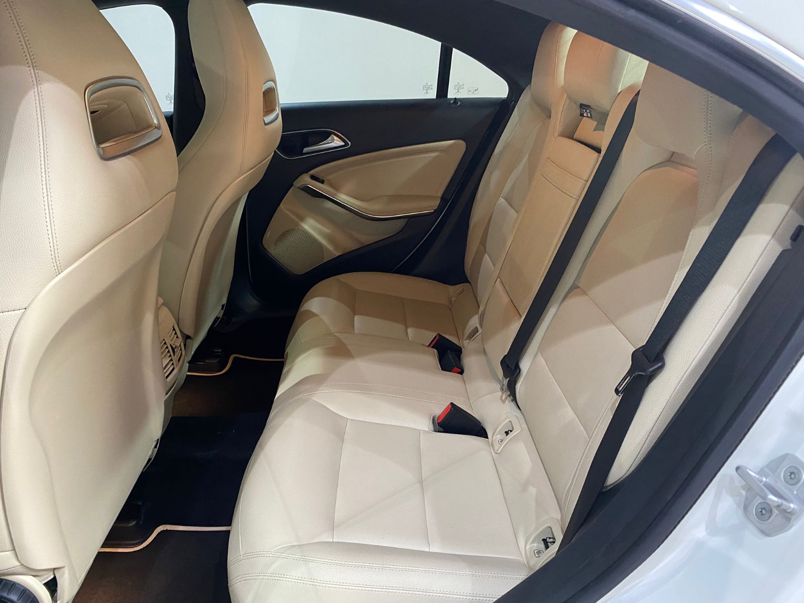 2016 Dizel Otomatik Mercedes-Benz CLA Beyaz Gürel Tasarım Aksesuar Otomotiv San. Tic. Ltd. Şti.