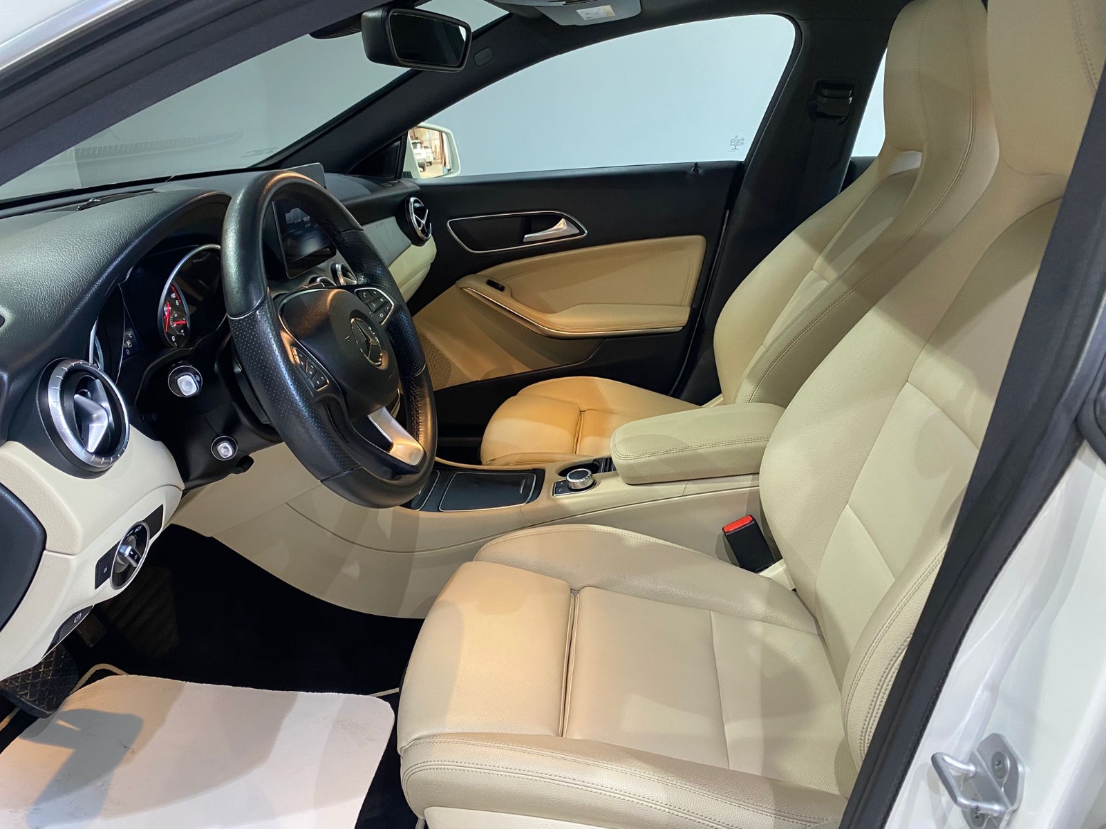 2016 Dizel Otomatik Mercedes-Benz CLA Beyaz Gürel Tasarım Aksesuar Otomotiv San. Tic. Ltd. Şti.