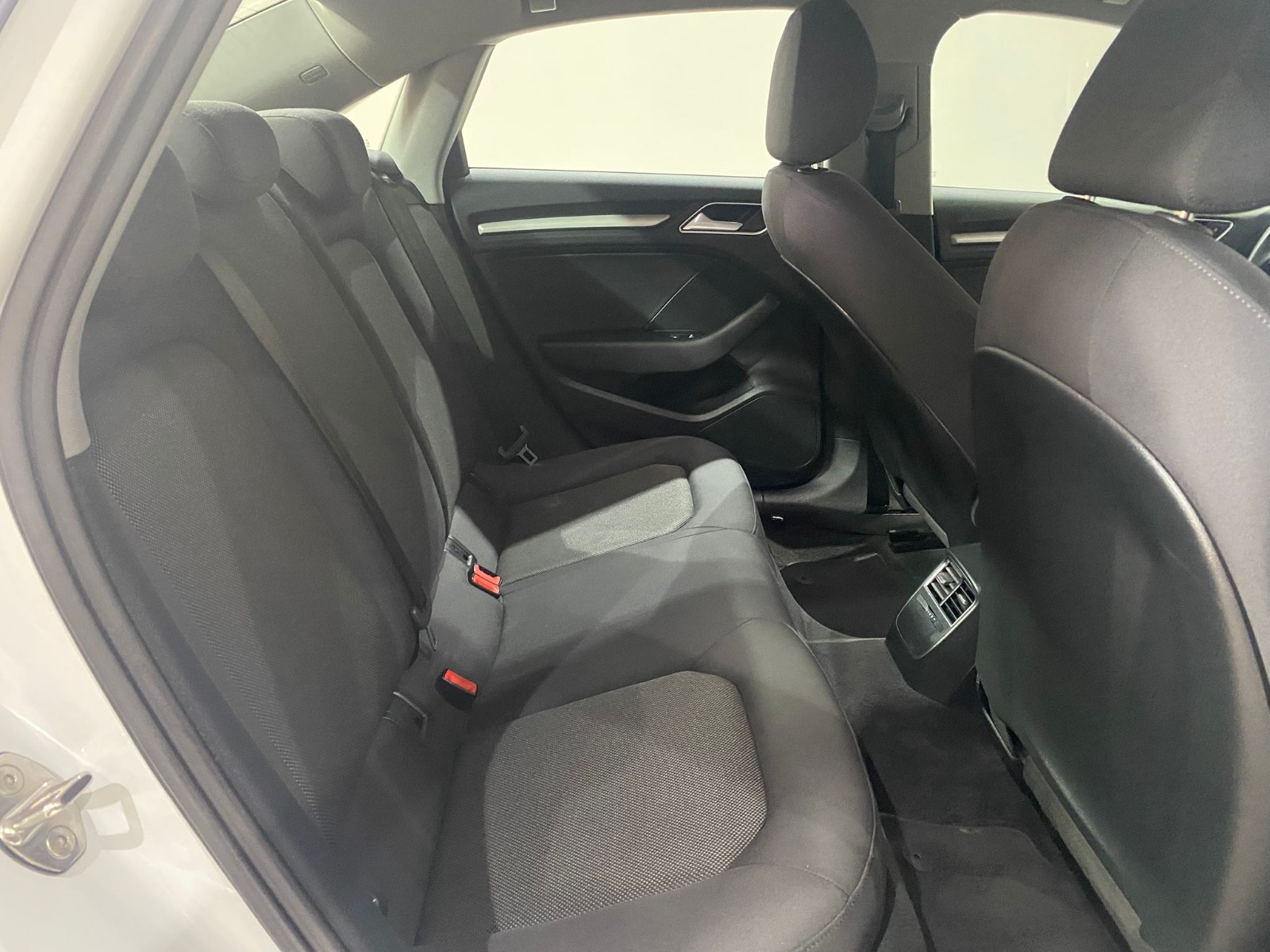 2017 Dizel Otomatik Audi A3 Beyaz Gürel Tasarım Aksesuar Otomotiv San. Tic. Ltd. Şti.