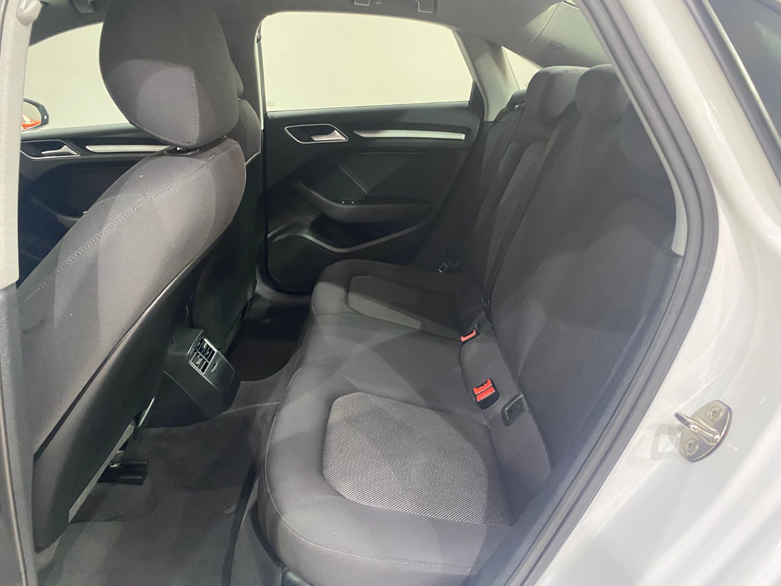 2017 Dizel Otomatik Audi A3 Beyaz Gürel Tasarım Aksesuar Otomotiv San. Tic. Ltd. Şti.