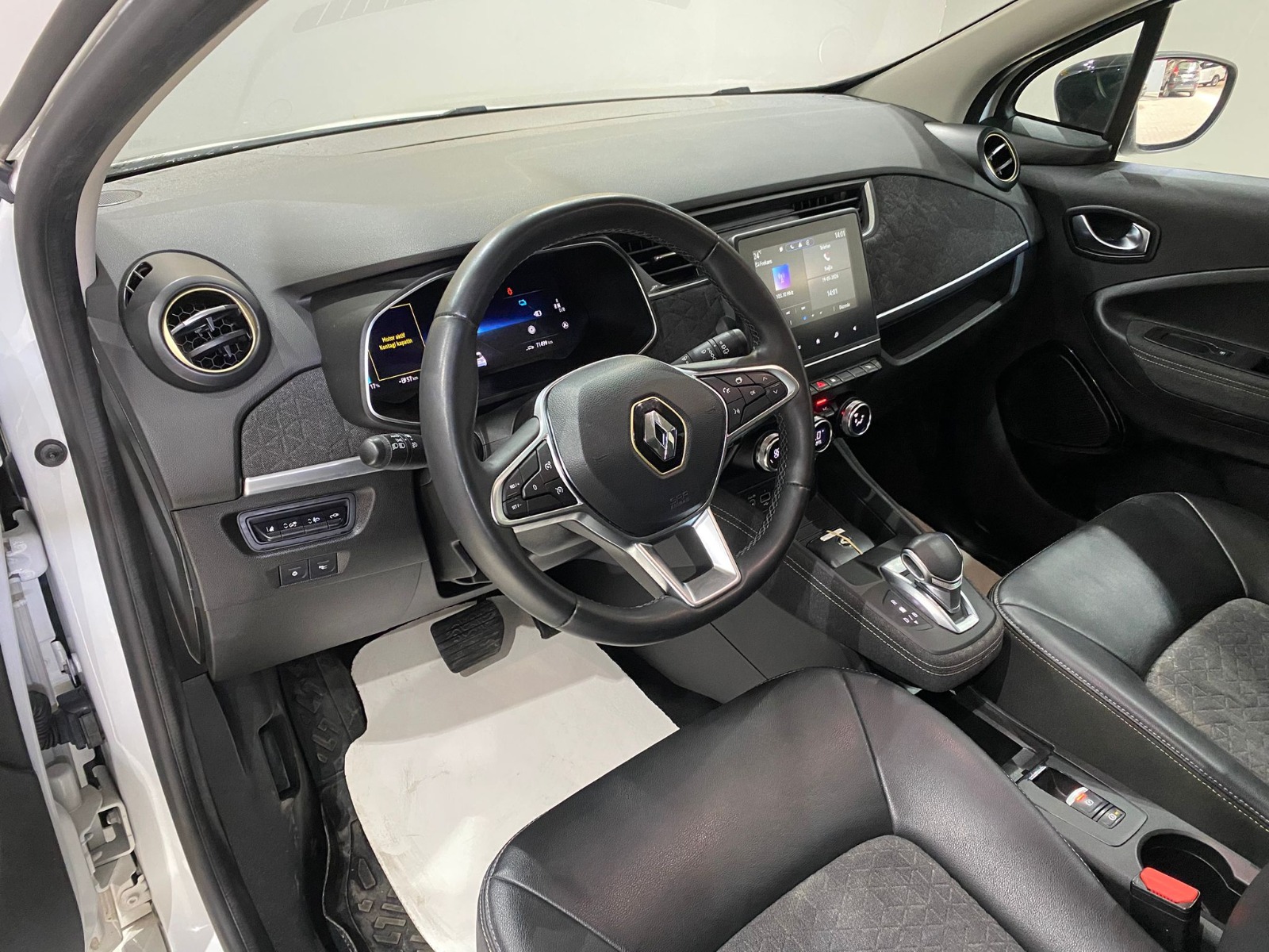 2022 Elektrik Otomatik Renault ZOE Beyaz Gürel Tasarım Aksesuar Otomotiv San. Tic. Ltd. Şti.