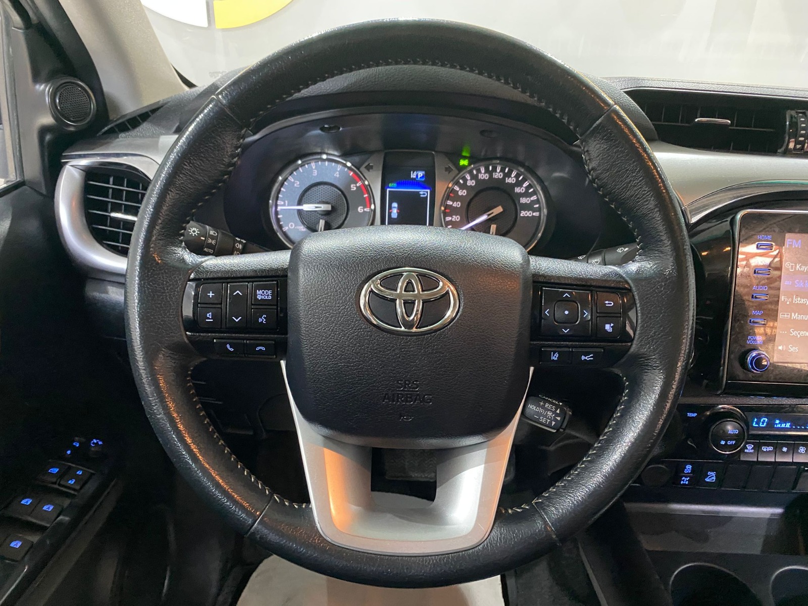 2022 Dizel Otomatik Toyota Hi-Lux Beyaz Gürel Tasarım Aksesuar Otomotiv San. Tic. Ltd. Şti.