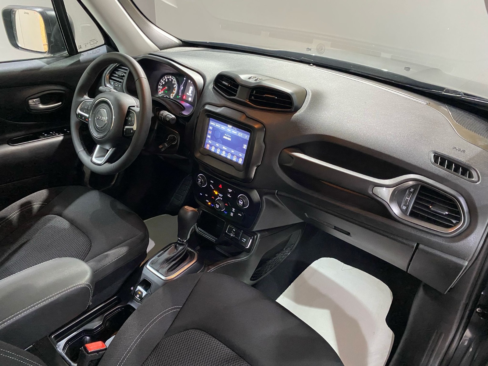 2023 MHEV Otomatik Jeep Renegade Gri Gürel Tasarım Aksesuar Otomotiv San. Tic. Ltd. Şti.