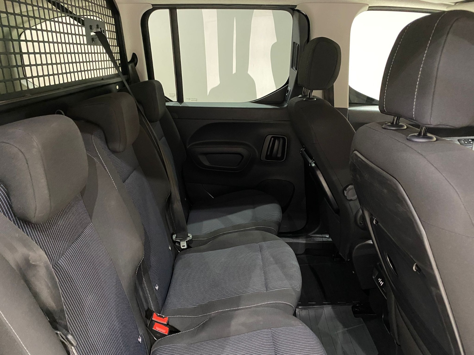 2025 Dizel Otomatik Fiat Doblo Combi Siyah Gürel Tasarım Aksesuar Otomotiv San. Tic. Ltd. Şti.
