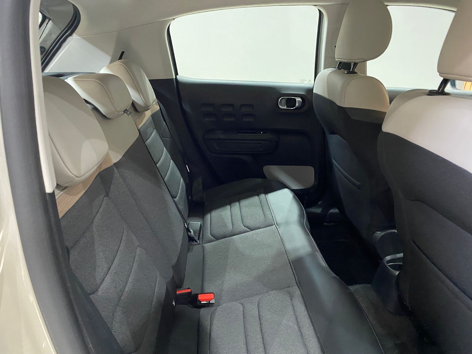 2024 Benzin Otomatik Citroen C3 Beyaz Gürel Tasarım Aksesuar Otomotiv San. Tic. Ltd. Şti.