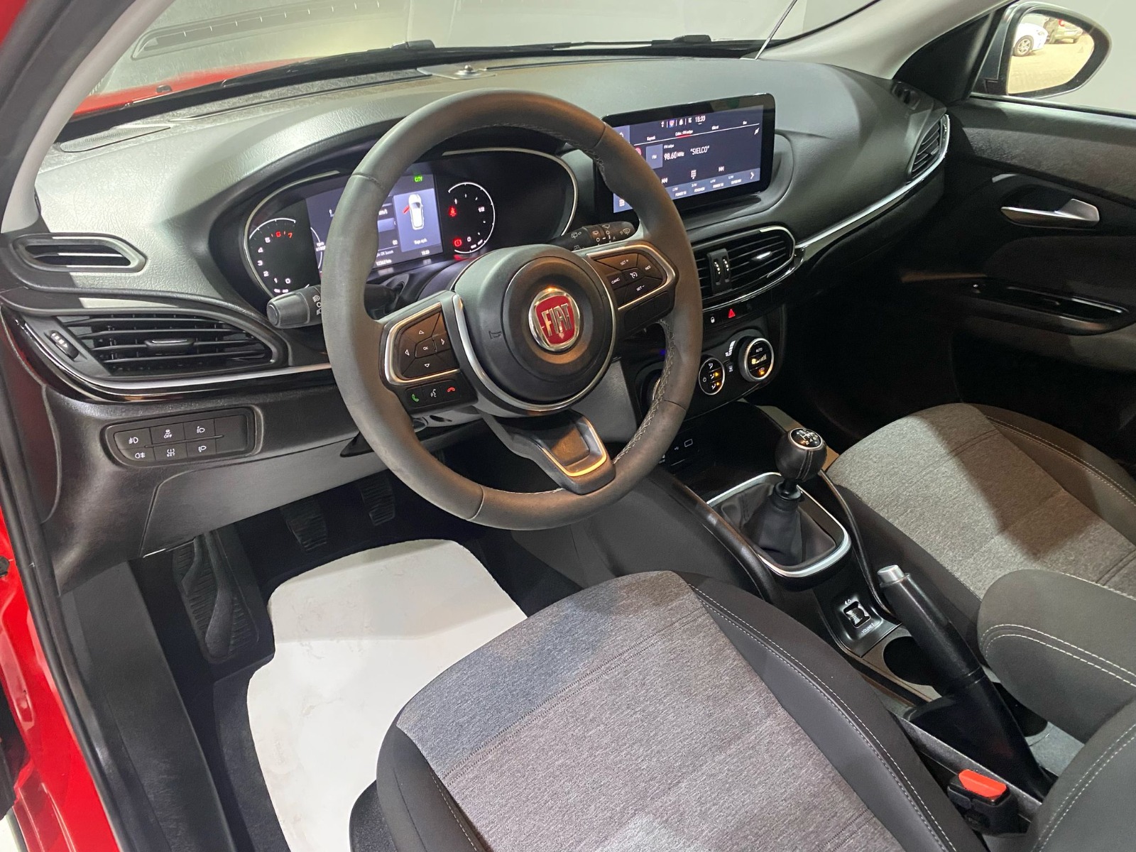 2021 Benzin Manuel Fiat Egea Kırmızı Gürel Tasarım Aksesuar Otomotiv San. Tic. Ltd. Şti.