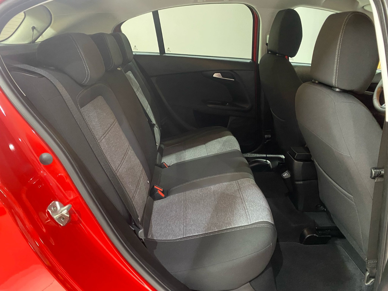 2021 Benzin Manuel Fiat Egea Kırmızı Gürel Tasarım Aksesuar Otomotiv San. Tic. Ltd. Şti.
