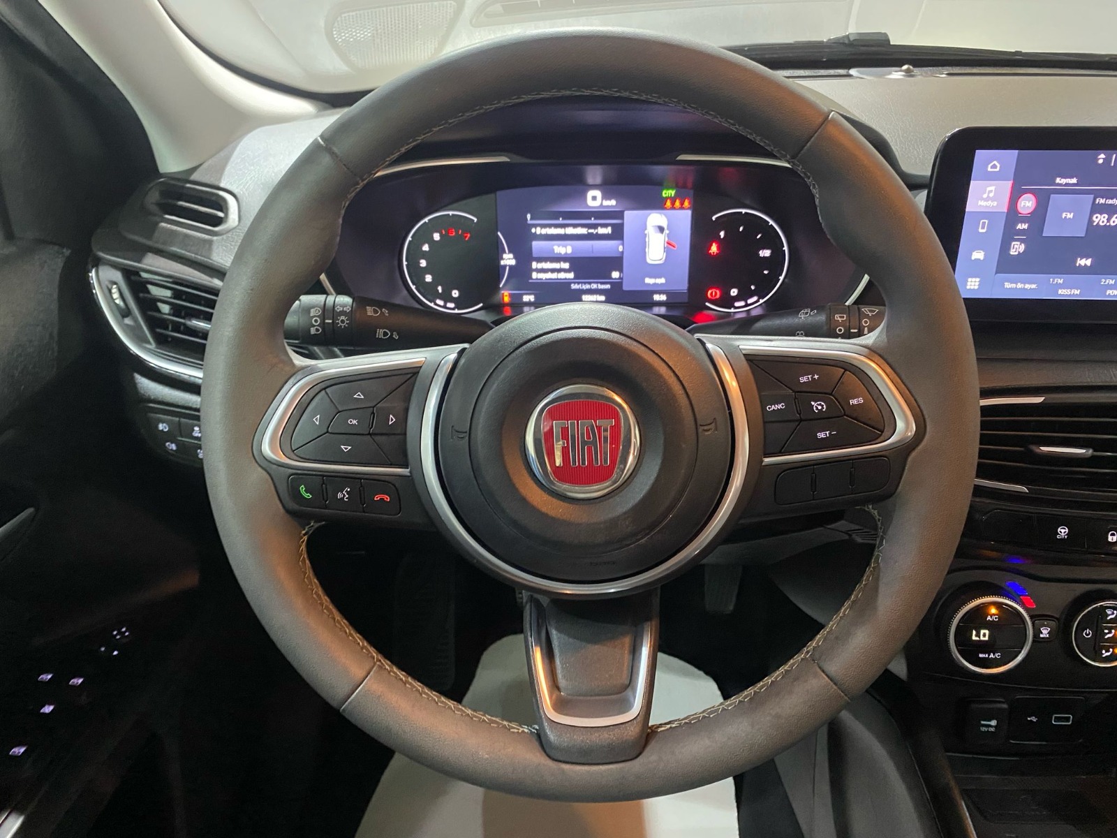 2021 Benzin Manuel Fiat Egea Kırmızı Gürel Tasarım Aksesuar Otomotiv San. Tic. Ltd. Şti.