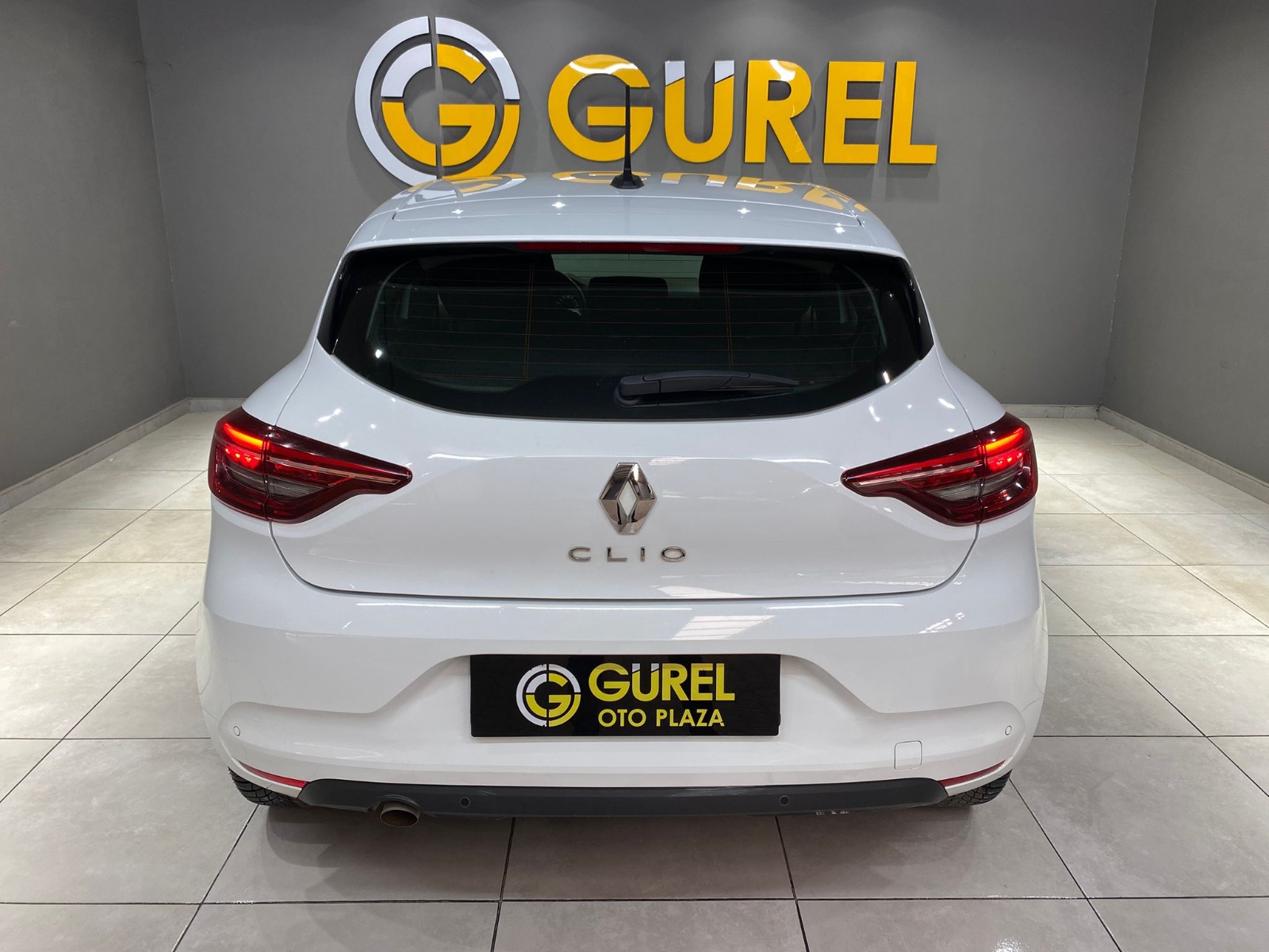 2023 Benzin Manuel Renault Clio Beyaz Gürel Tasarım Aksesuar Otomotiv San. Tic. Ltd. Şti.