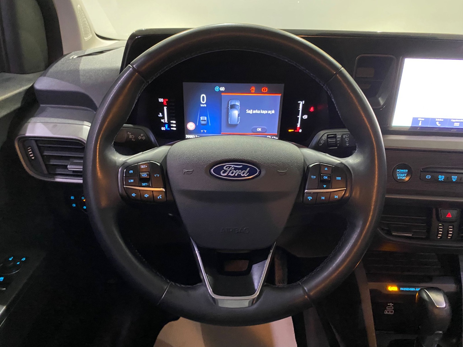 2024 Benzin Otomatik Ford Tourneo Courier Beyaz Gürel Tasarım Aksesuar Otomotiv San. Tic. Ltd. Şti.