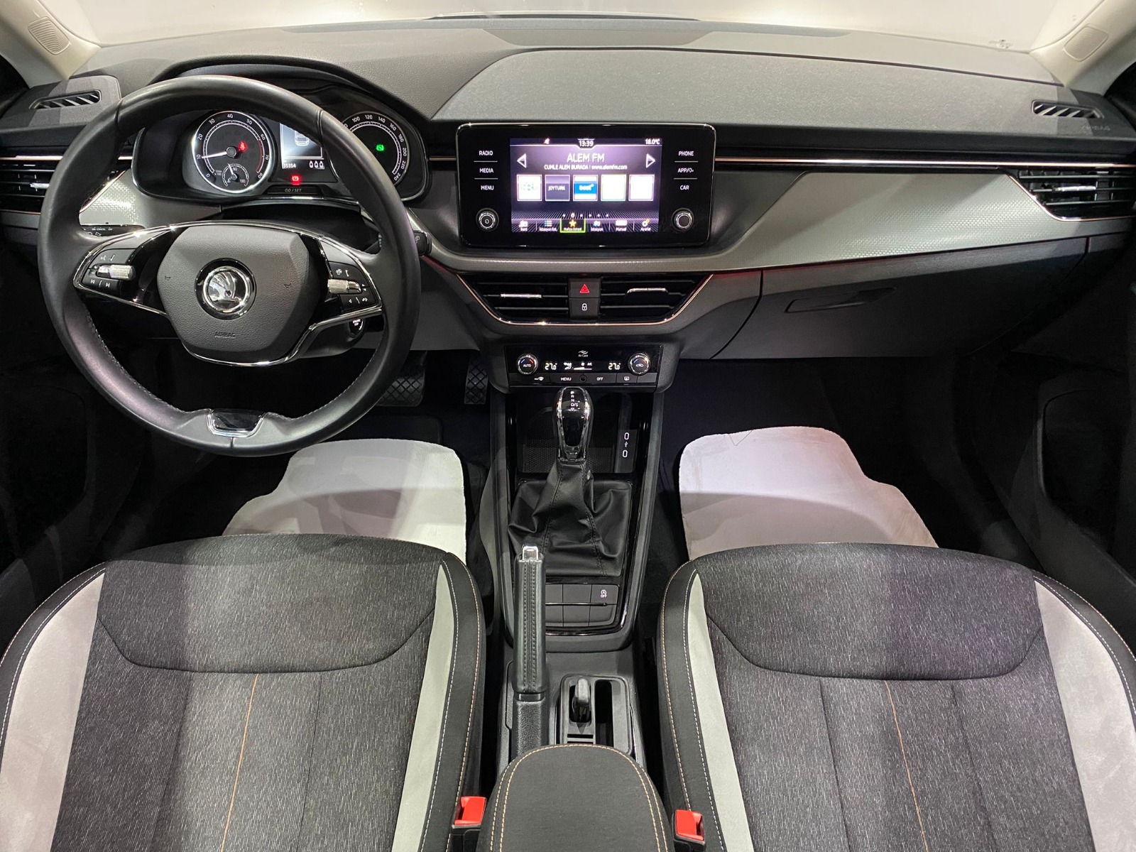 2022 Benzin Otomatik Skoda Scala Gri Gürel Tasarım Aksesuar Otomotiv San. Tic. Ltd. Şti.