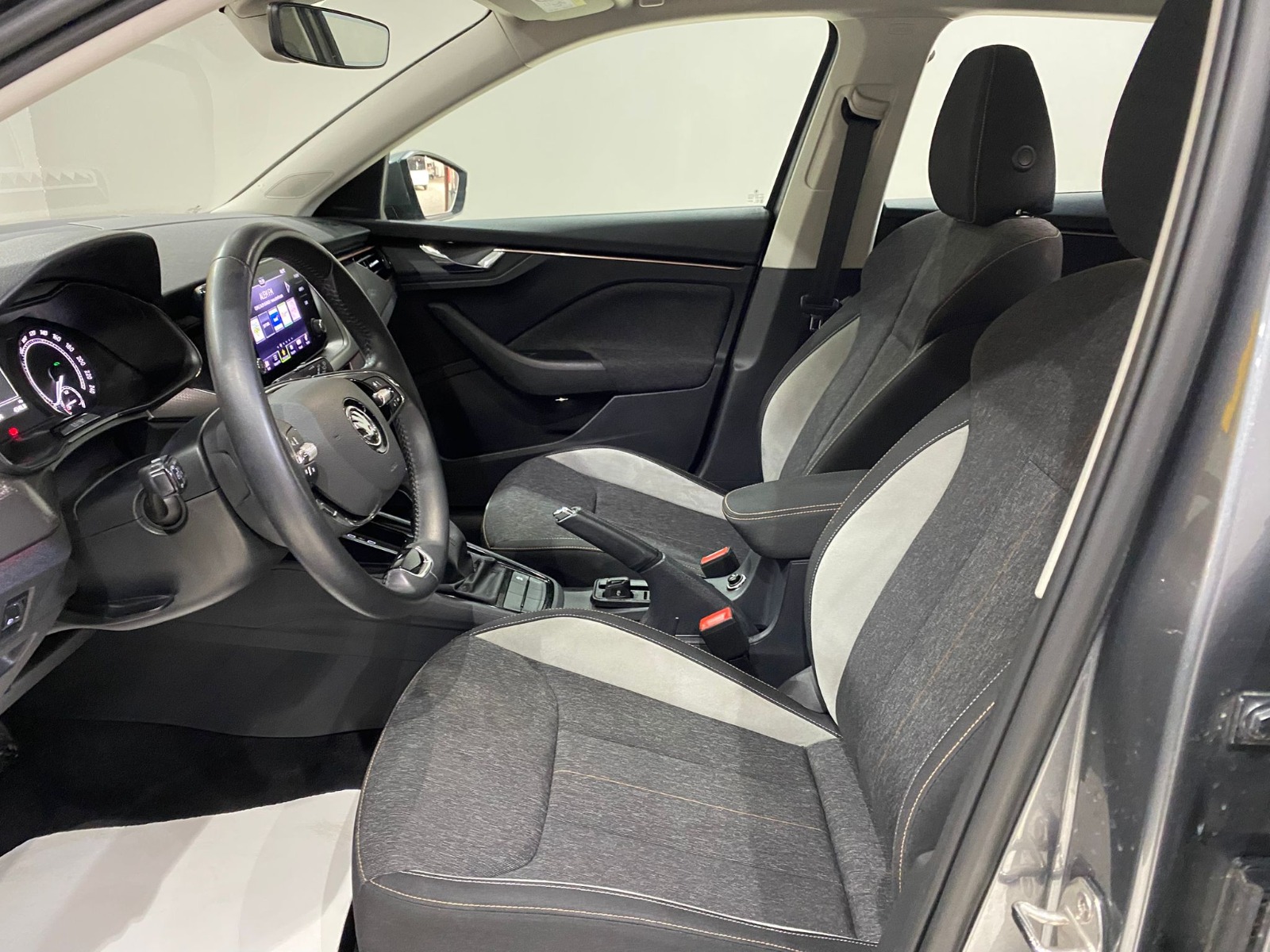 2022 Benzin Otomatik Skoda Scala Gri Gürel Tasarım Aksesuar Otomotiv San. Tic. Ltd. Şti.