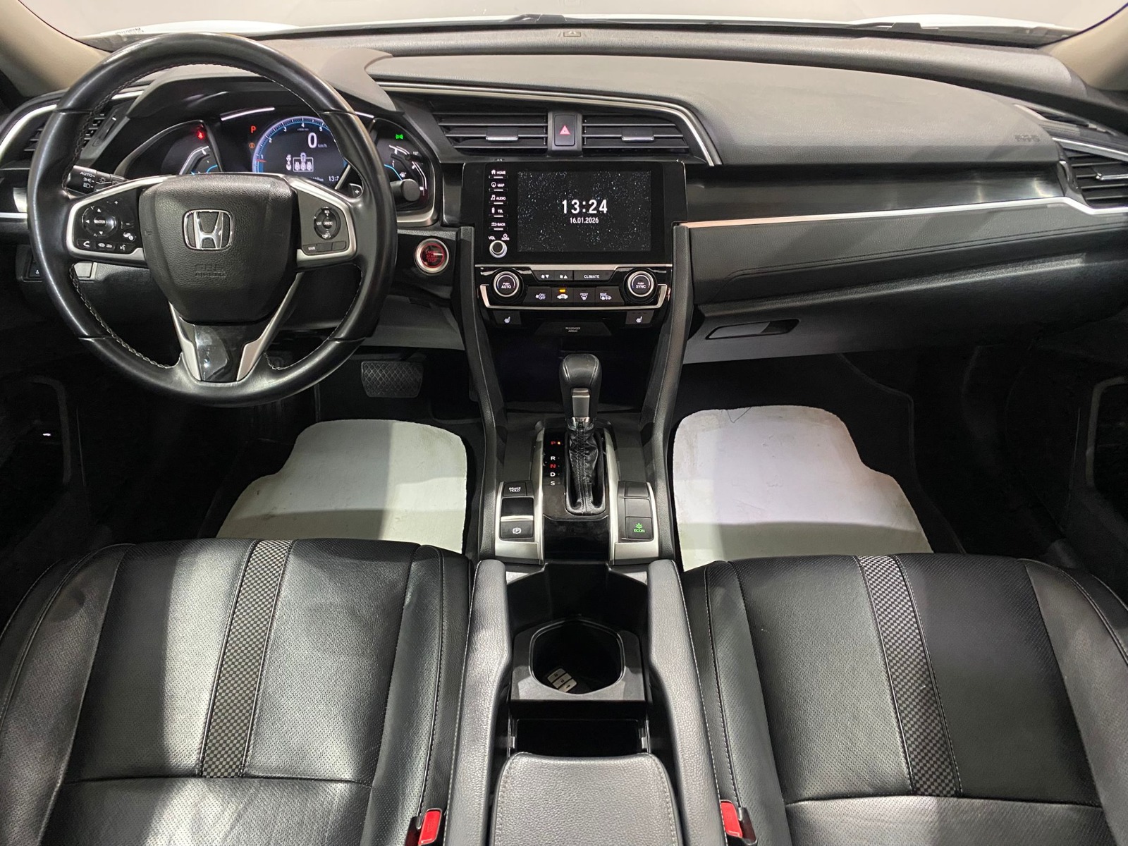 2021 Benzin + LPG Otomatik Honda Civic Beyaz Gürel Tasarım Aksesuar Otomotiv San. Tic. Ltd. Şti.