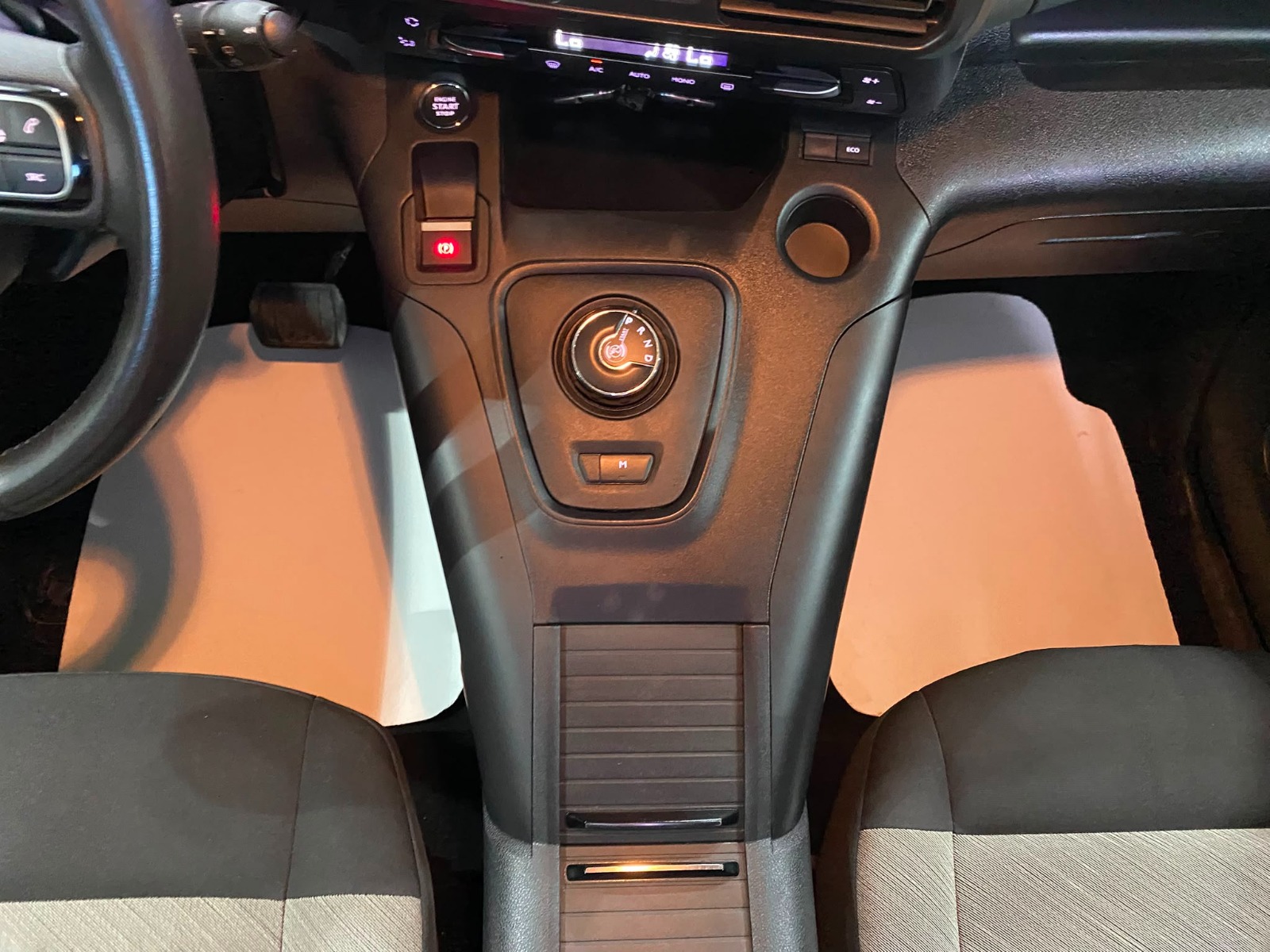 2023 Dizel Otomatik Citroen Berlingo Gri Gürel Tasarım Aksesuar Otomotiv San. Tic. Ltd. Şti.