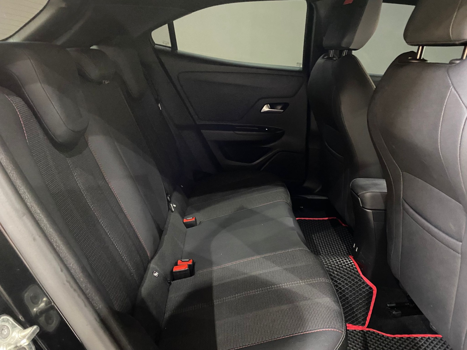 2022 Benzin Otomatik Opel Mokka Siyah Gürel Tasarım Aksesuar Otomotiv San. Tic. Ltd. Şti.