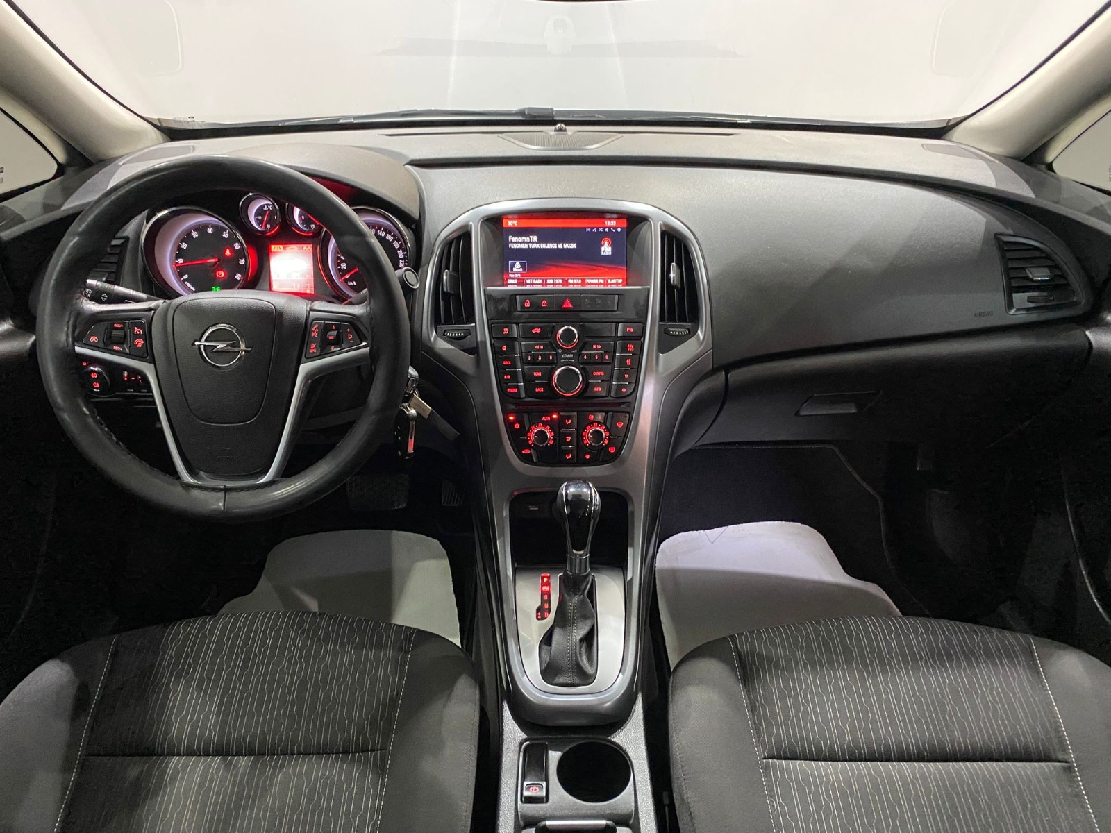 2020 Benzin Otomatik Opel Astra Gri Gürel Tasarım Aksesuar Otomotiv San. Tic. Ltd. Şti.