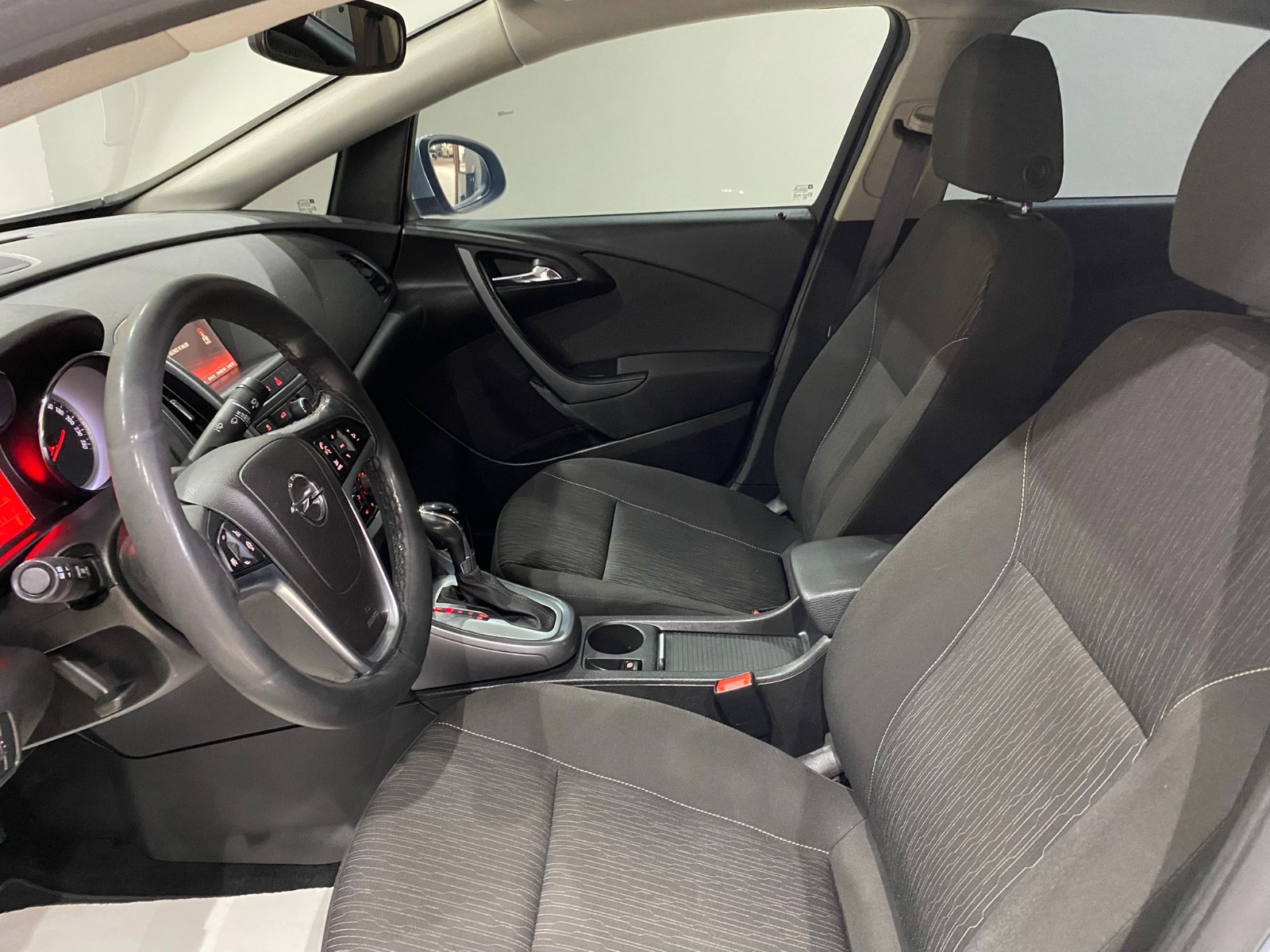 2020 Benzin Otomatik Opel Astra Gri Gürel Tasarım Aksesuar Otomotiv San. Tic. Ltd. Şti.