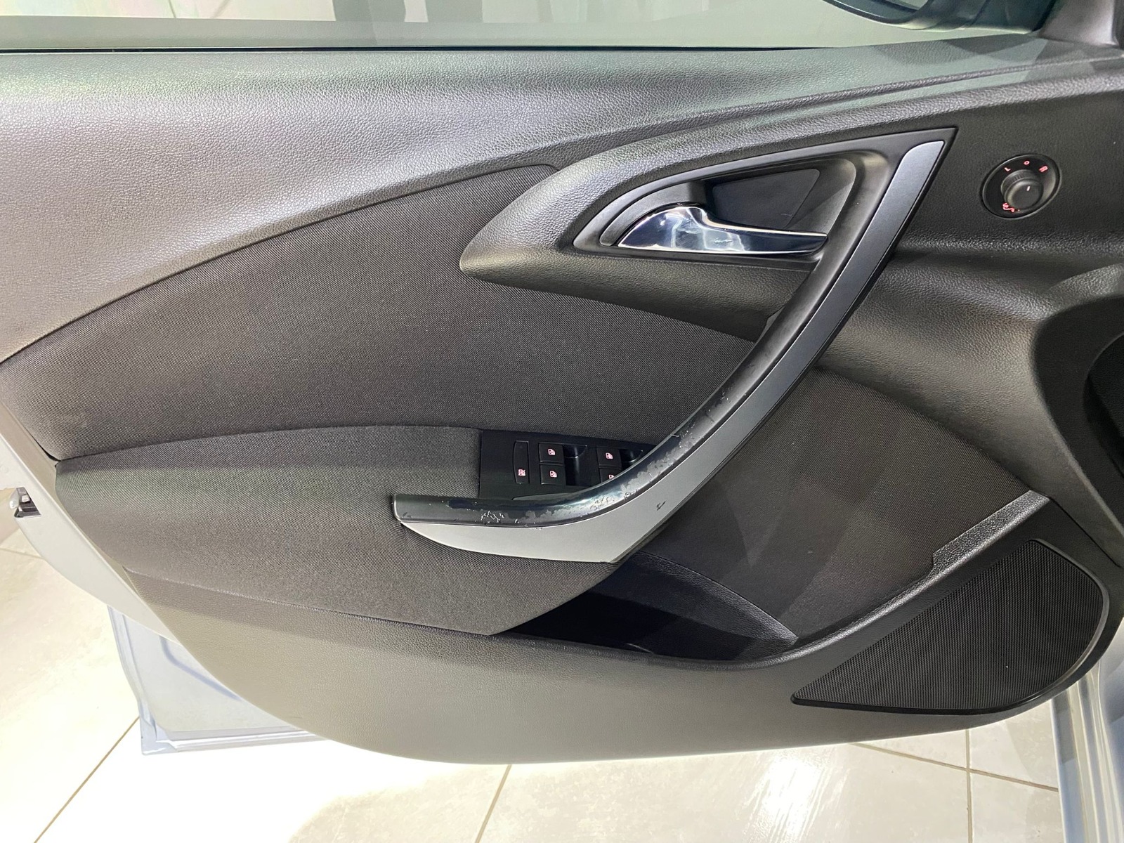 2020 Benzin Otomatik Opel Astra Gri Gürel Tasarım Aksesuar Otomotiv San. Tic. Ltd. Şti.
