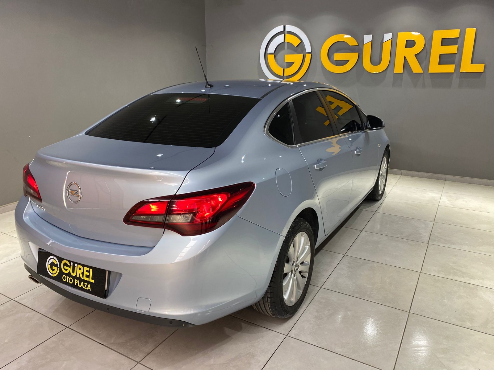2020 Benzin Otomatik Opel Astra Gri Gürel Tasarım Aksesuar Otomotiv San. Tic. Ltd. Şti.