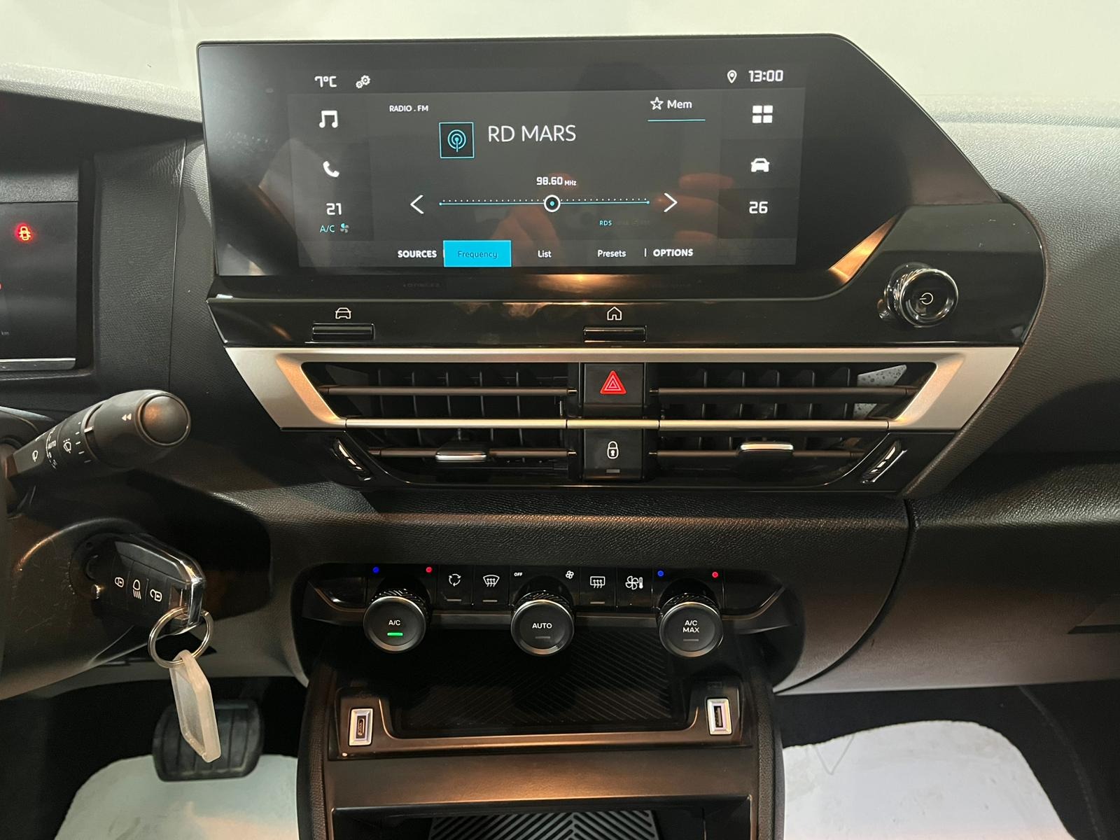 2023 Benzin Otomatik Citroen C4 X Beyaz Gürel Tasarım Aksesuar Otomotiv San. Tic. Ltd. Şti.