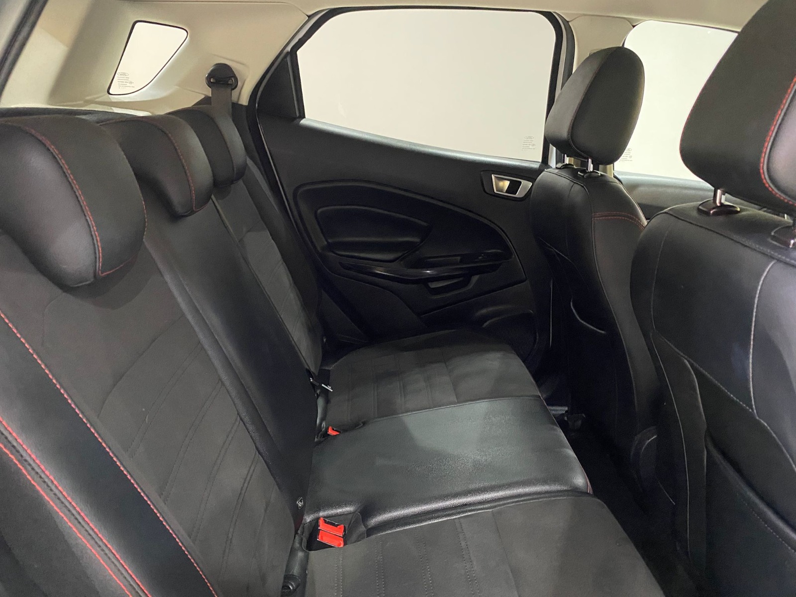 2018 Benzin Otomatik Ford EcoSport Beyaz Gürel Tasarım Aksesuar Otomotiv San. Tic. Ltd. Şti.