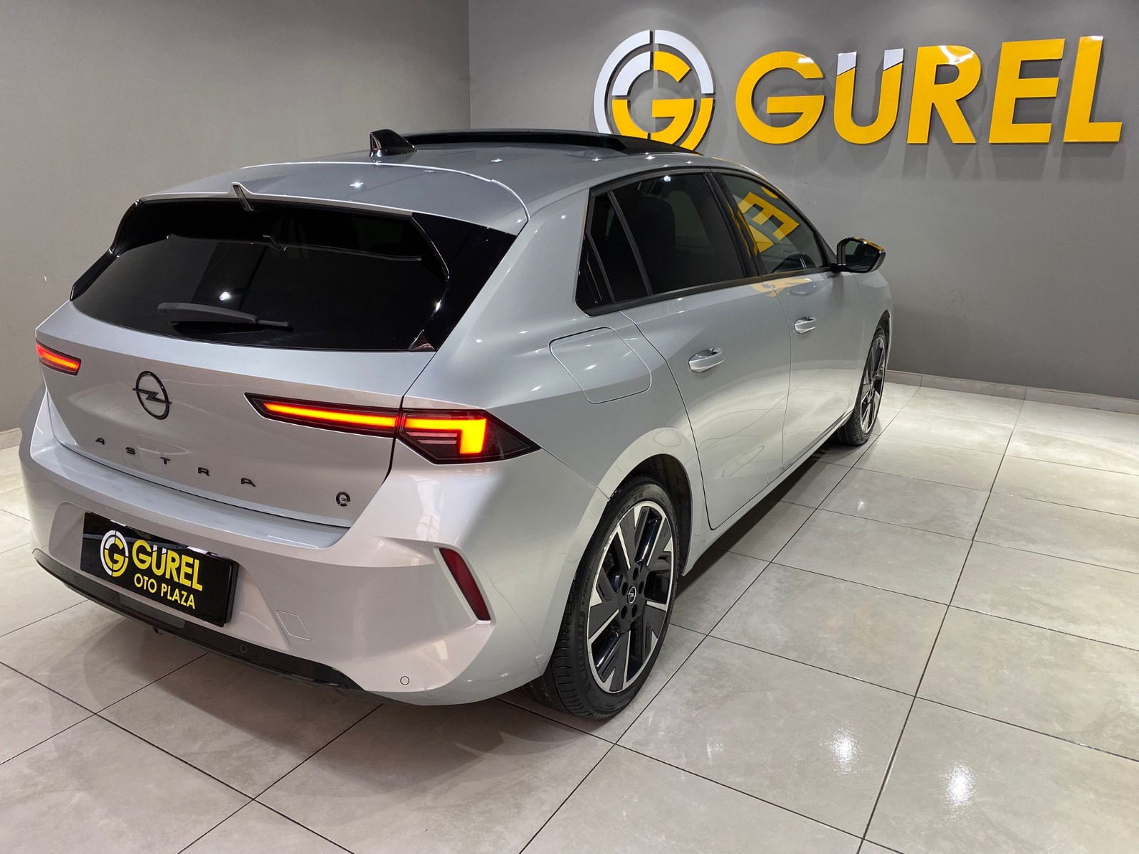 2024 Elektrik Otomatik Opel Astra-e Gümüş Gri Gürel Tasarım Aksesuar Otomotiv San. Tic. Ltd. Şti.