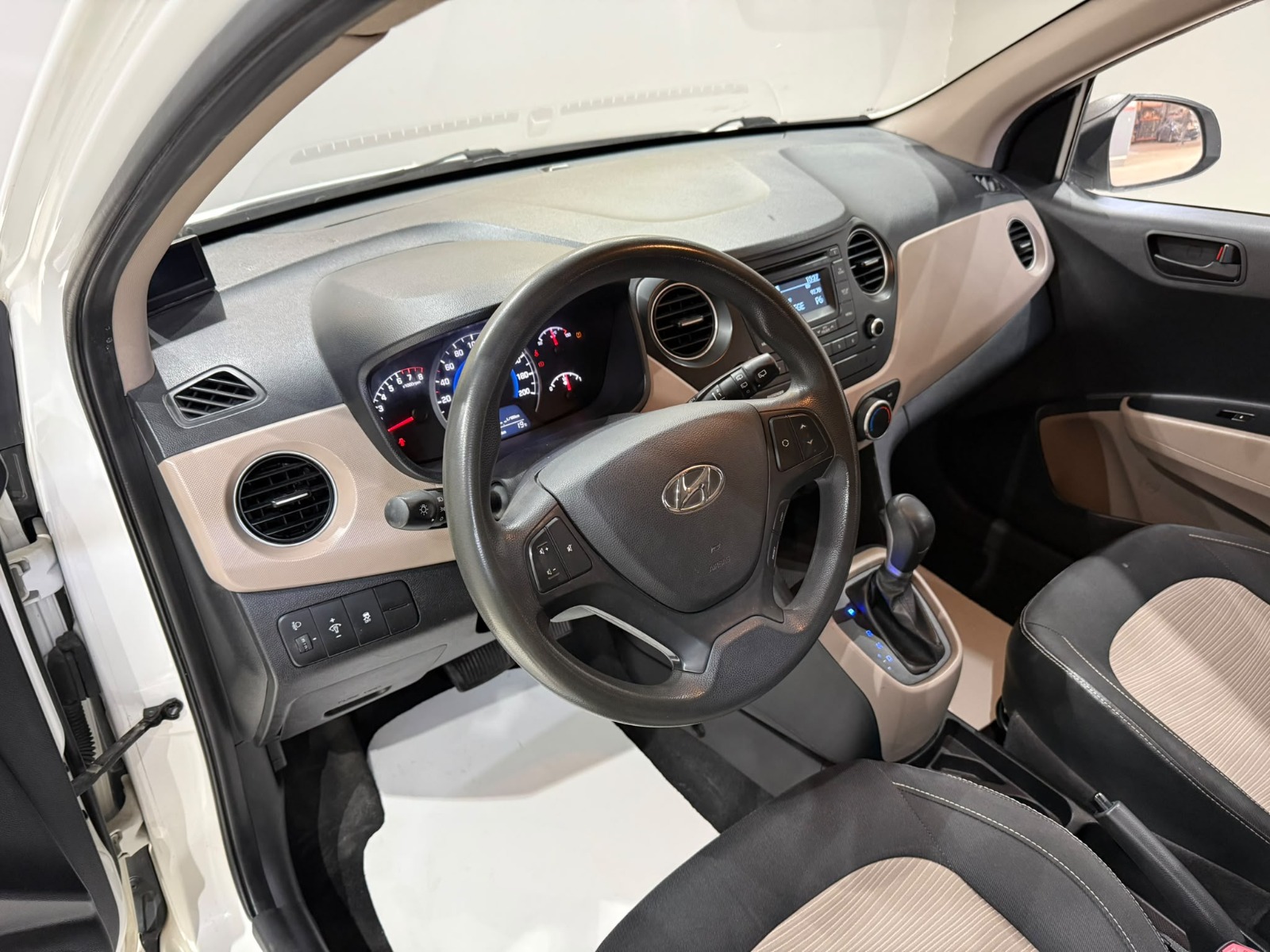 2014 Benzin Otomatik Hyundai i10 Beyaz Gürel Tasarım Aksesuar Otomotiv San. Tic. Ltd. Şti.