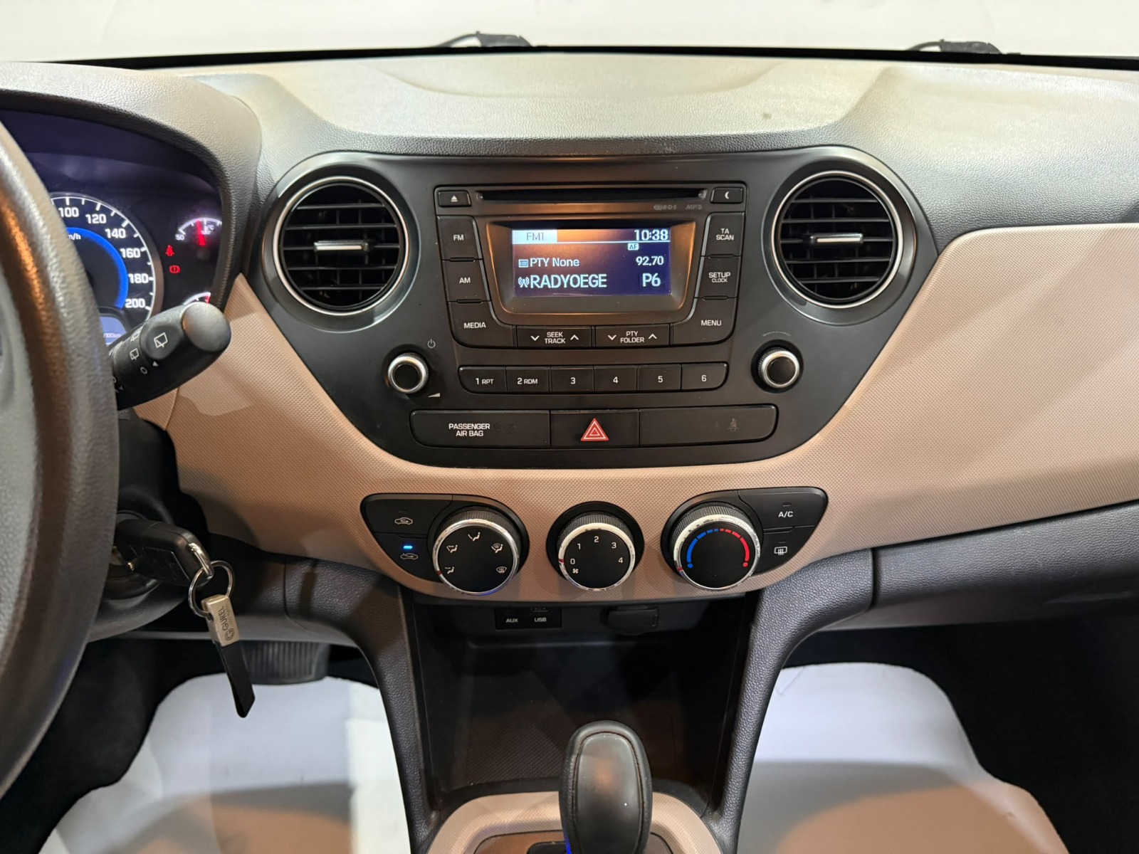 2014 Benzin Otomatik Hyundai i10 Beyaz Gürel Tasarım Aksesuar Otomotiv San. Tic. Ltd. Şti.