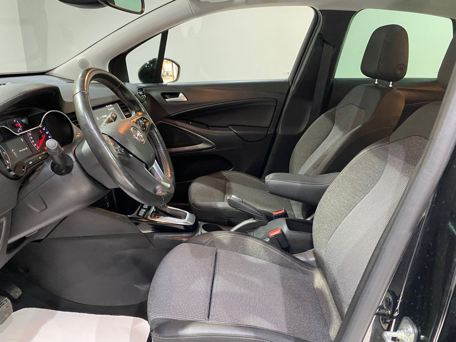 2023 Benzin Otomatik Opel Crossland Siyah Gürel Tasarım Aksesuar Otomotiv San. Tic. Ltd. Şti.