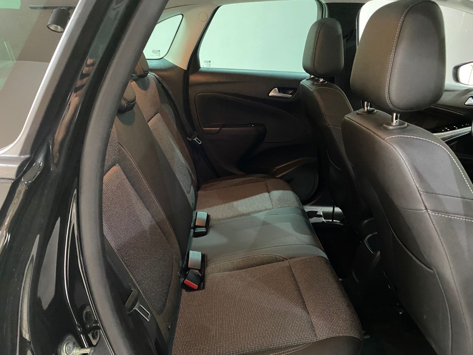 2023 Benzin Otomatik Opel Crossland Siyah Gürel Tasarım Aksesuar Otomotiv San. Tic. Ltd. Şti.