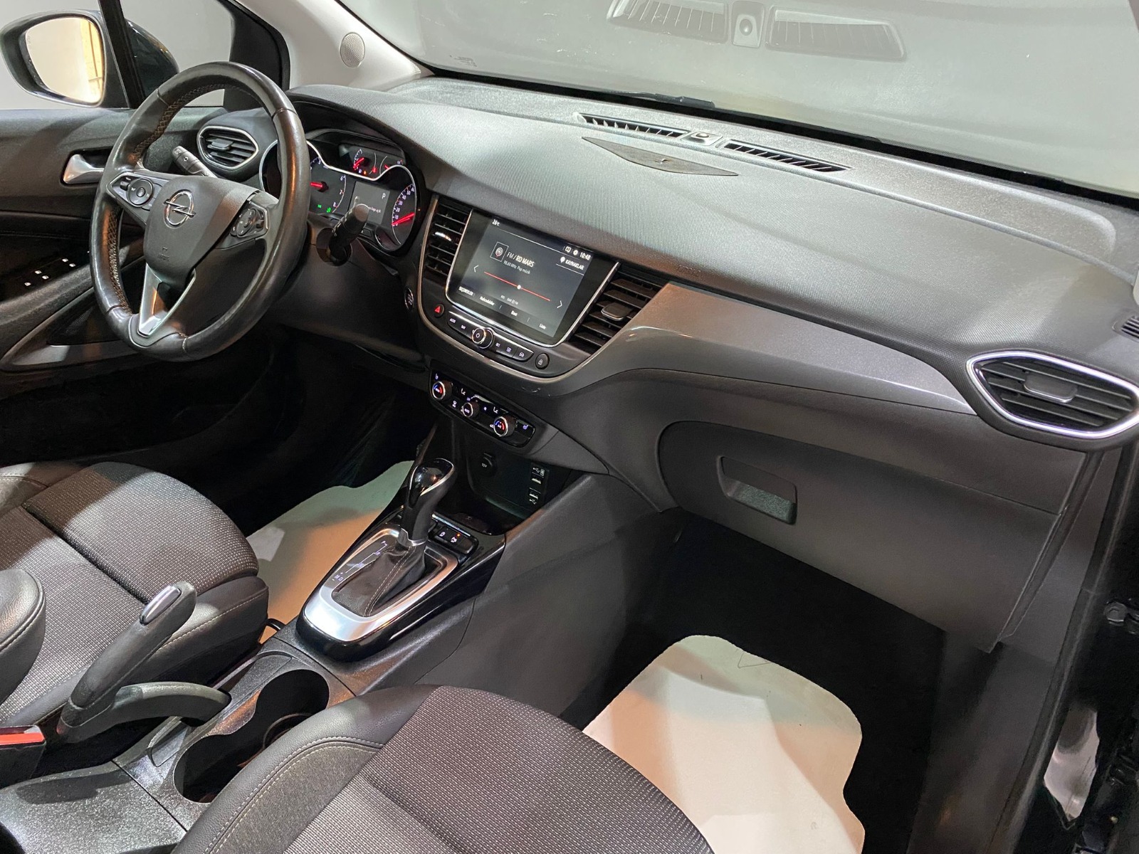 2023 Benzin Otomatik Opel Crossland Siyah Gürel Tasarım Aksesuar Otomotiv San. Tic. Ltd. Şti.