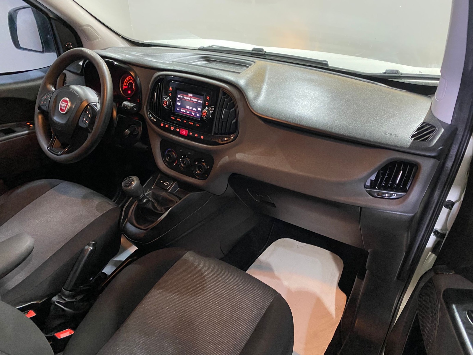 2022 Dizel Manuel Fiat Doblo Beyaz Gürel Tasarım Aksesuar Otomotiv San. Tic. Ltd. Şti.