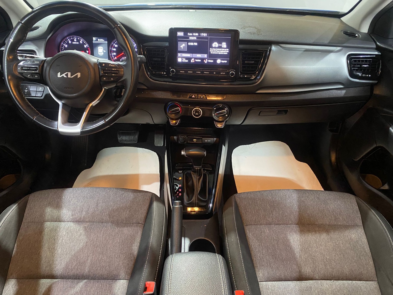2022 Benzin Otomatik Kia Stonic Mavi Gürel Tasarım Aksesuar Otomotiv San. Tic. Ltd. Şti.