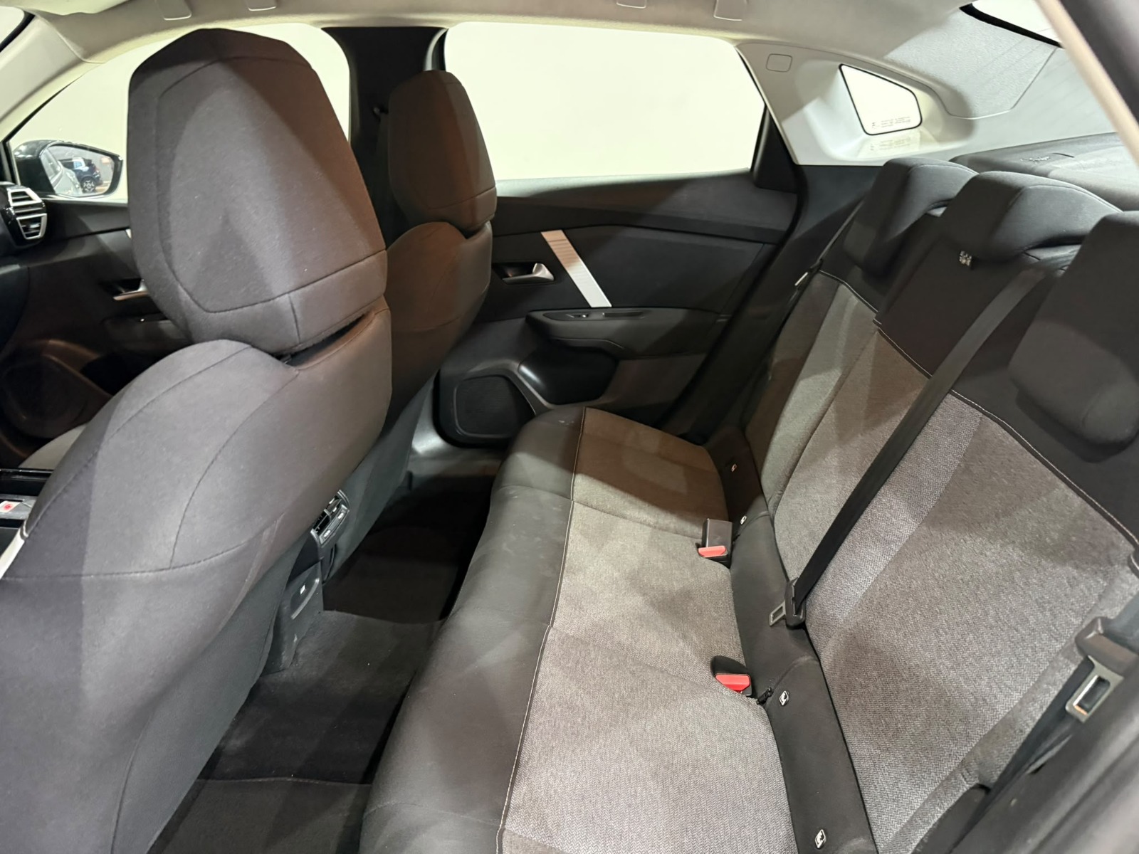 2025 Benzin Otomatik Citroen C4 X Yeşil Gürel Tasarım Aksesuar Otomotiv San. Tic. Ltd. Şti.
