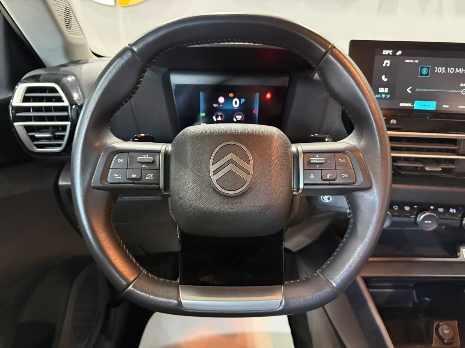 2025 Benzin Otomatik Citroen C4 X Yeşil Gürel Tasarım Aksesuar Otomotiv San. Tic. Ltd. Şti.