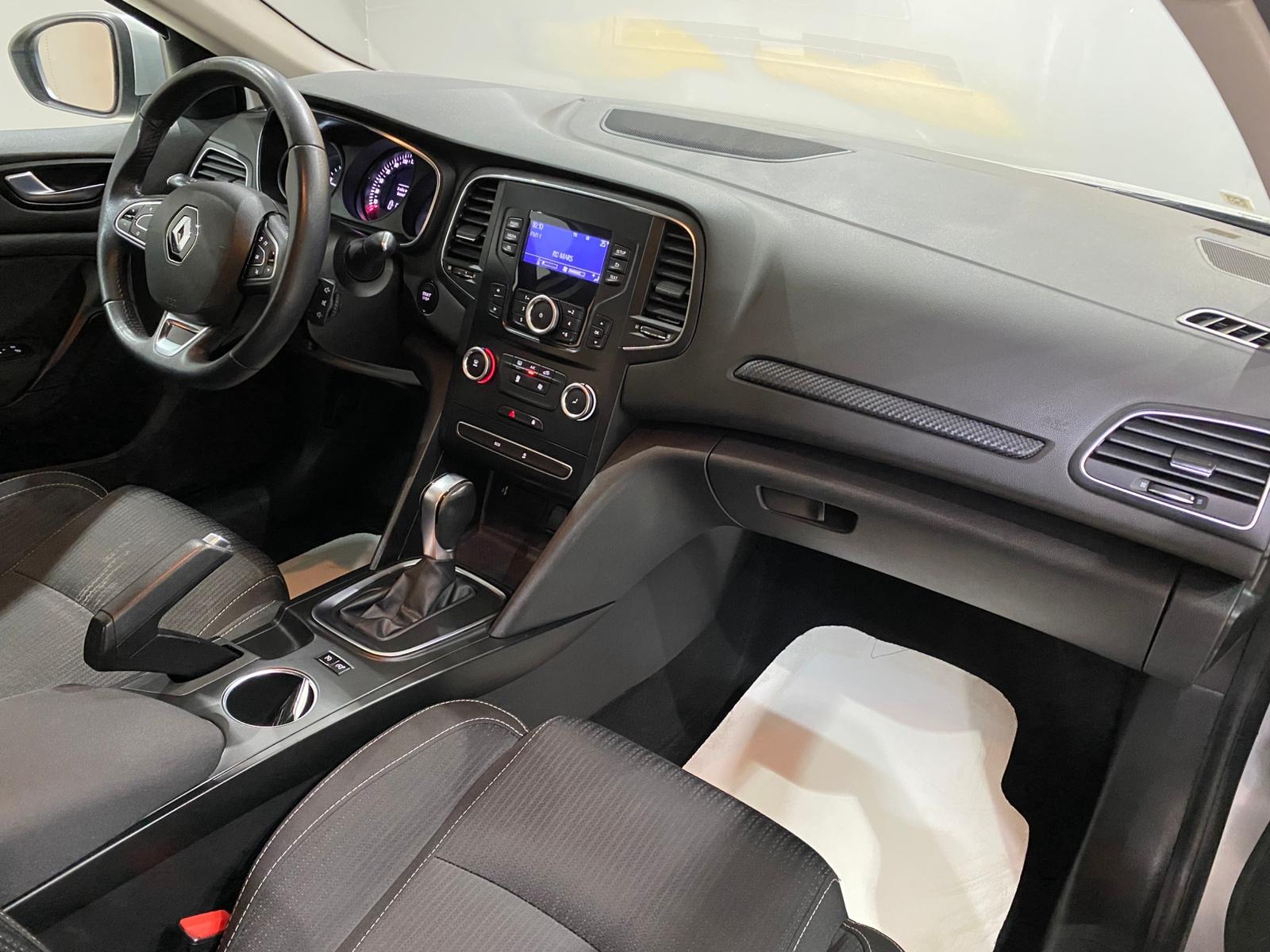 2020 Dizel Otomatik Renault Megane Gümüş Gri Gürel Tasarım Aksesuar Otomotiv San. Tic. Ltd. Şti.