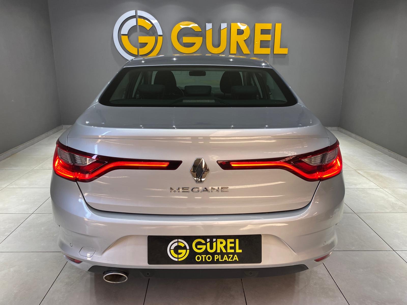 2020 Dizel Otomatik Renault Megane Gümüş Gri Gürel Tasarım Aksesuar Otomotiv San. Tic. Ltd. Şti.