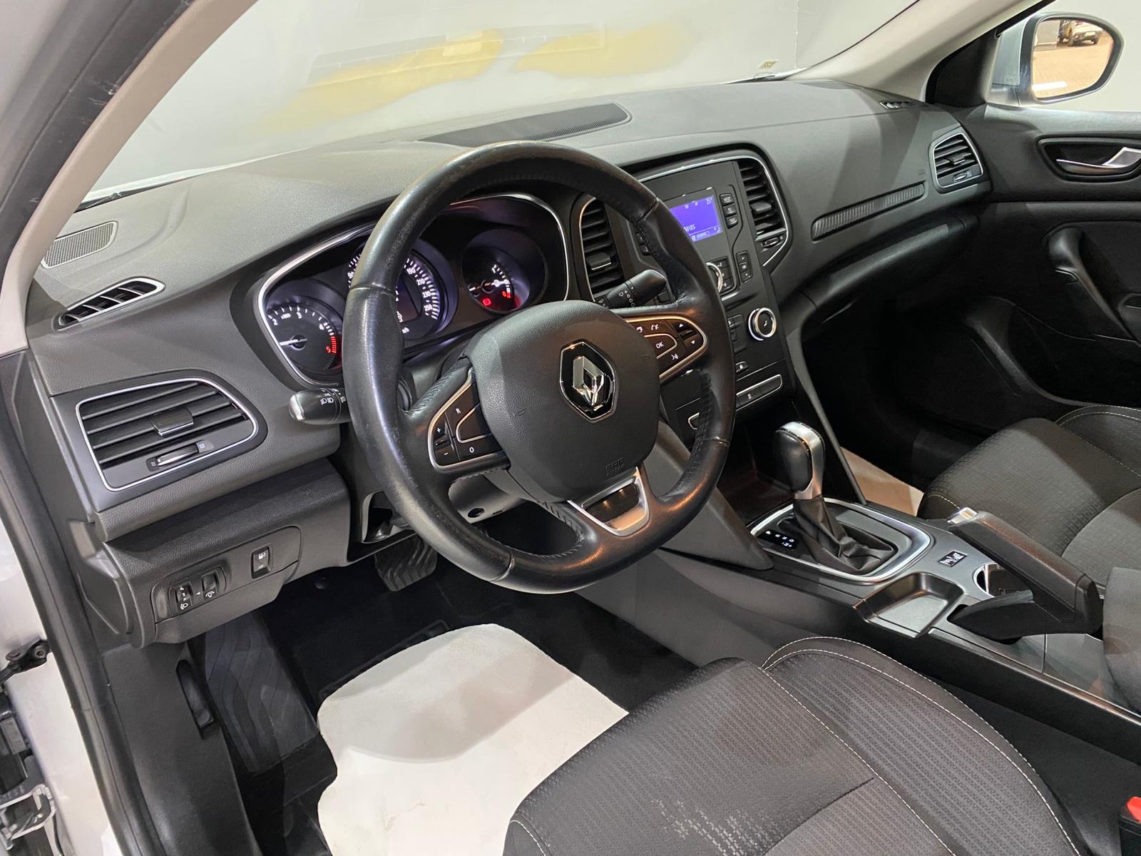 2020 Dizel Otomatik Renault Megane Gümüş Gri Gürel Tasarım Aksesuar Otomotiv San. Tic. Ltd. Şti.