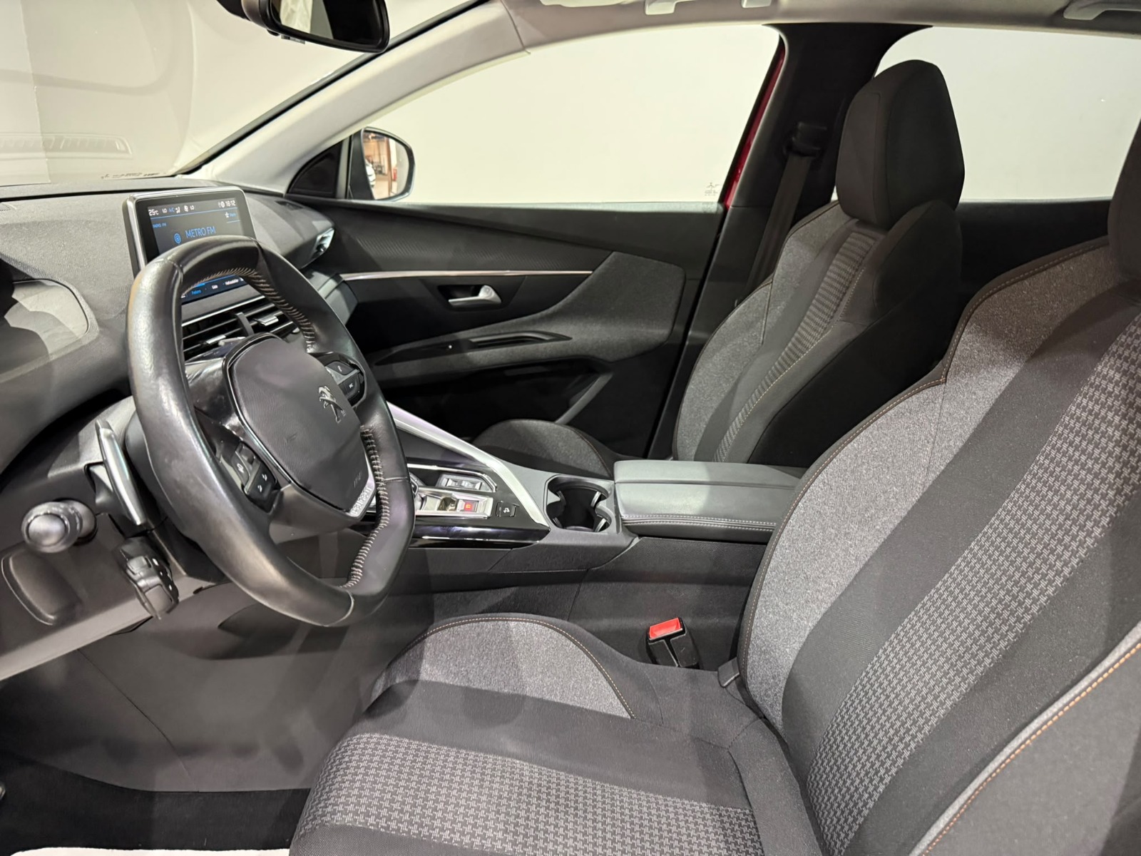 2020 Benzin Otomatik Peugeot 3008 Kırmızı Gürel Tasarım Aksesuar Otomotiv San. Tic. Ltd. Şti.