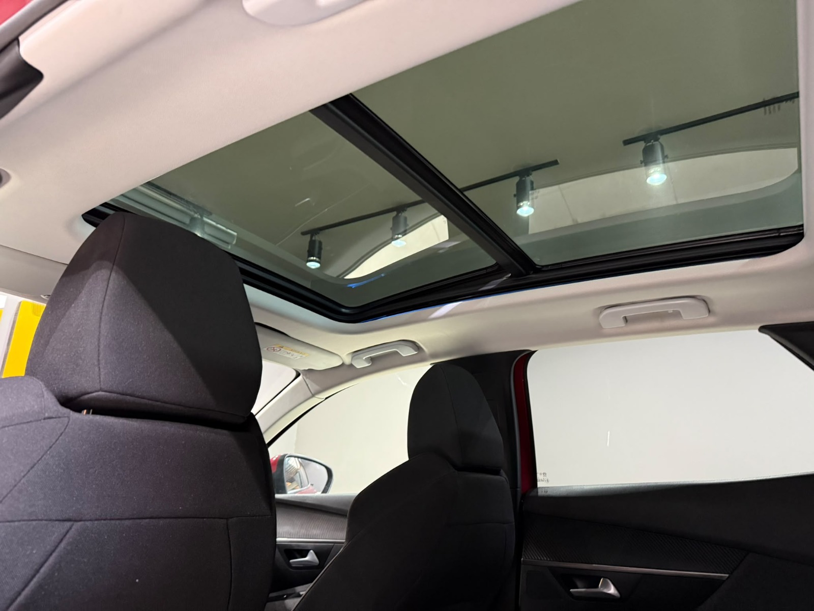 2020 Benzin Otomatik Peugeot 3008 Kırmızı Gürel Tasarım Aksesuar Otomotiv San. Tic. Ltd. Şti.