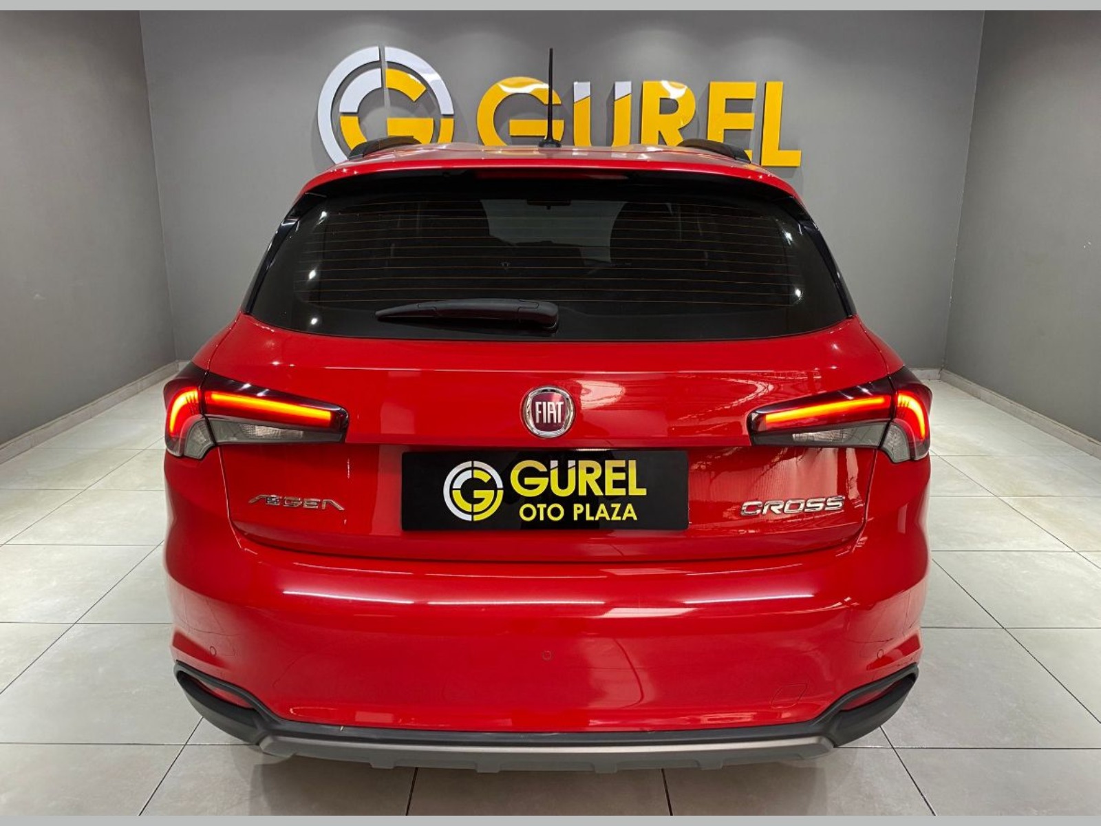 2021 Benzin Manuel Fiat Egea Kırmızı Gürel Tasarım Aksesuar Otomotiv San. Tic. Ltd. Şti.