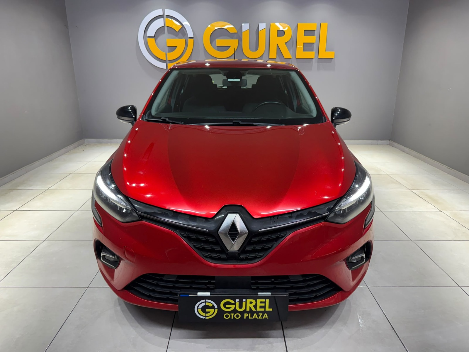 2023 Benzin Manuel Renault Clio Kırmızı Gürel Tasarım Aksesuar Otomotiv San. Tic. Ltd. Şti.