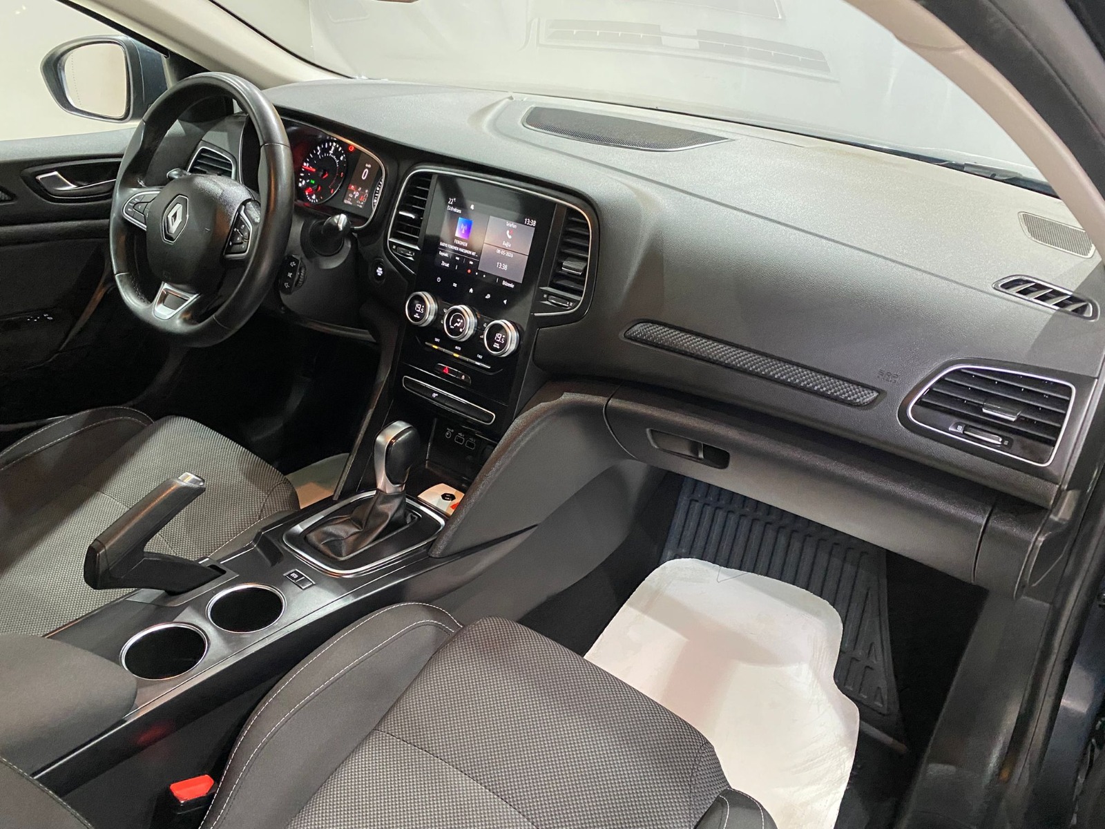 2022 Dizel Otomatik Renault Megane Gri Gürel Tasarım Aksesuar Otomotiv San. Tic. Ltd. Şti.