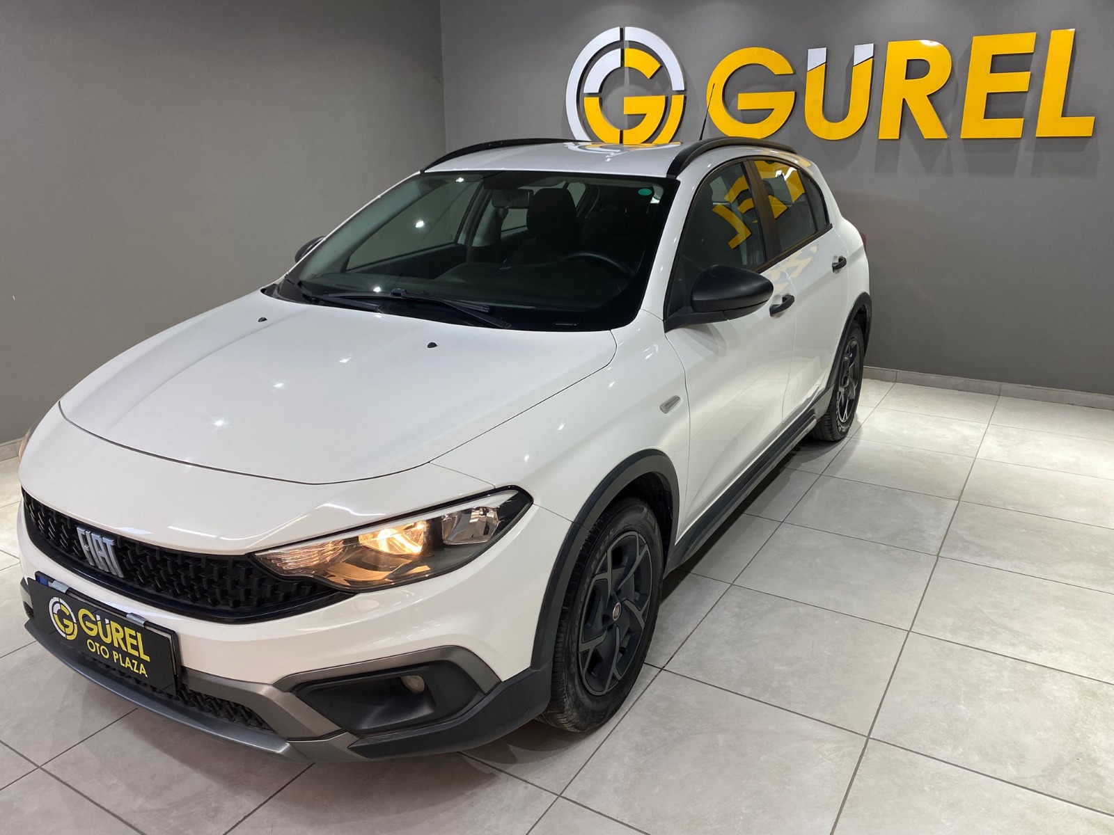 2022 Benzin Manuel Fiat Egea Cross Beyaz Gürel Tasarım Aksesuar Otomotiv San. Tic. Ltd. Şti.