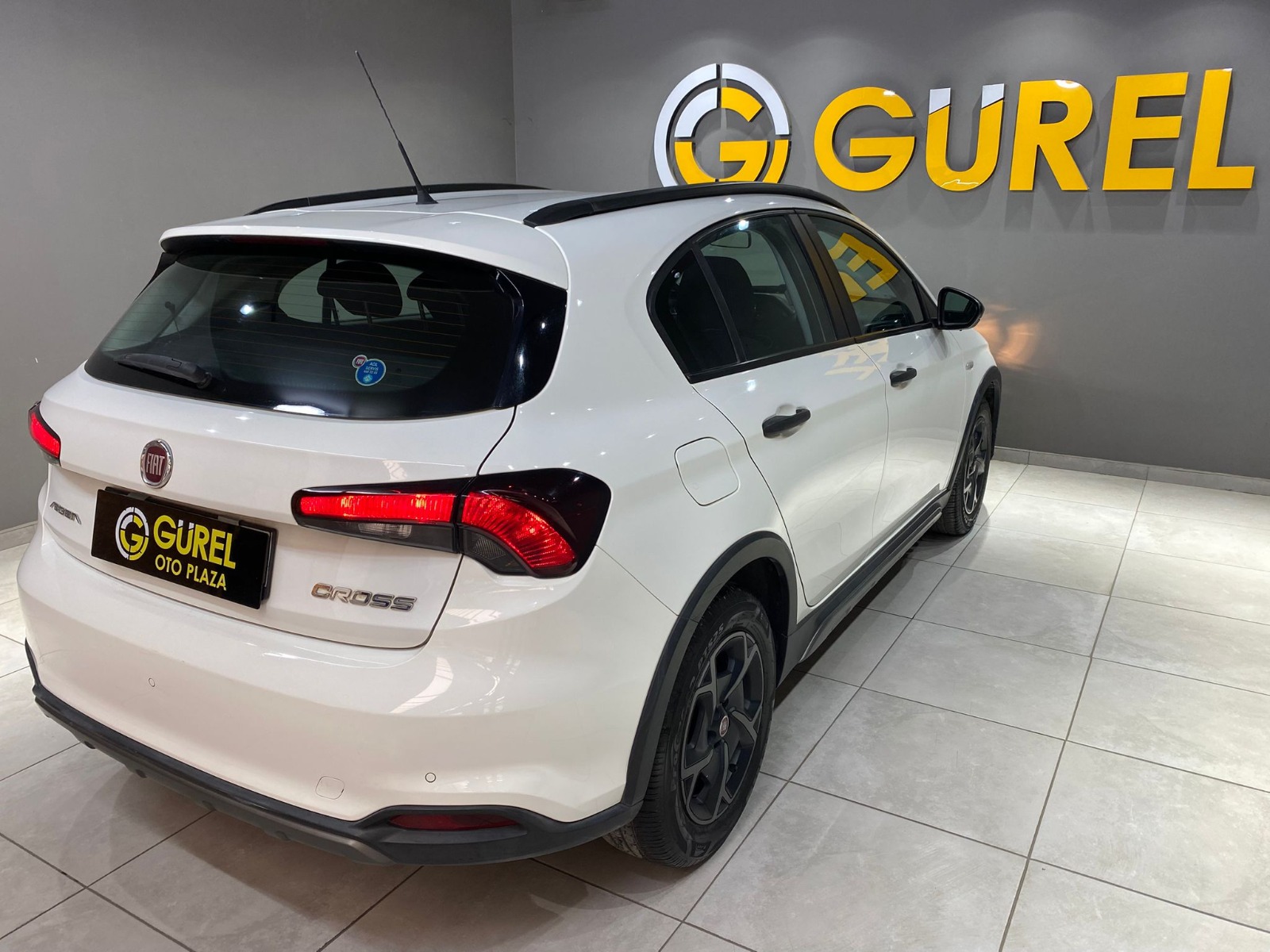 2022 Benzin Manuel Fiat Egea Cross Beyaz Gürel Tasarım Aksesuar Otomotiv San. Tic. Ltd. Şti.