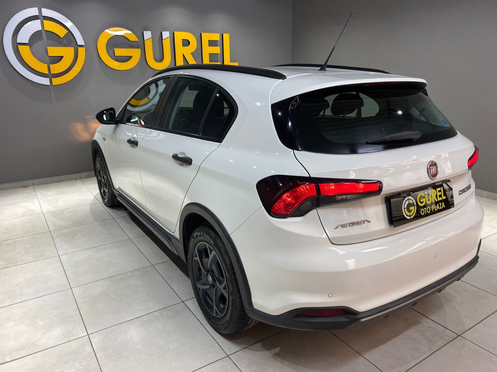 2022 Benzin Manuel Fiat Egea Cross Beyaz Gürel Tasarım Aksesuar Otomotiv San. Tic. Ltd. Şti.